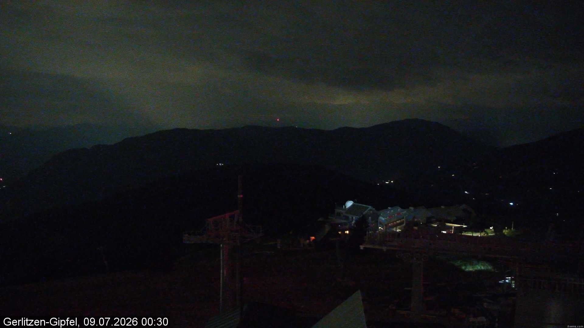 Archiv Foto Webcam Gerlitzen Gipfel: Bergstation 8er Carving Jet