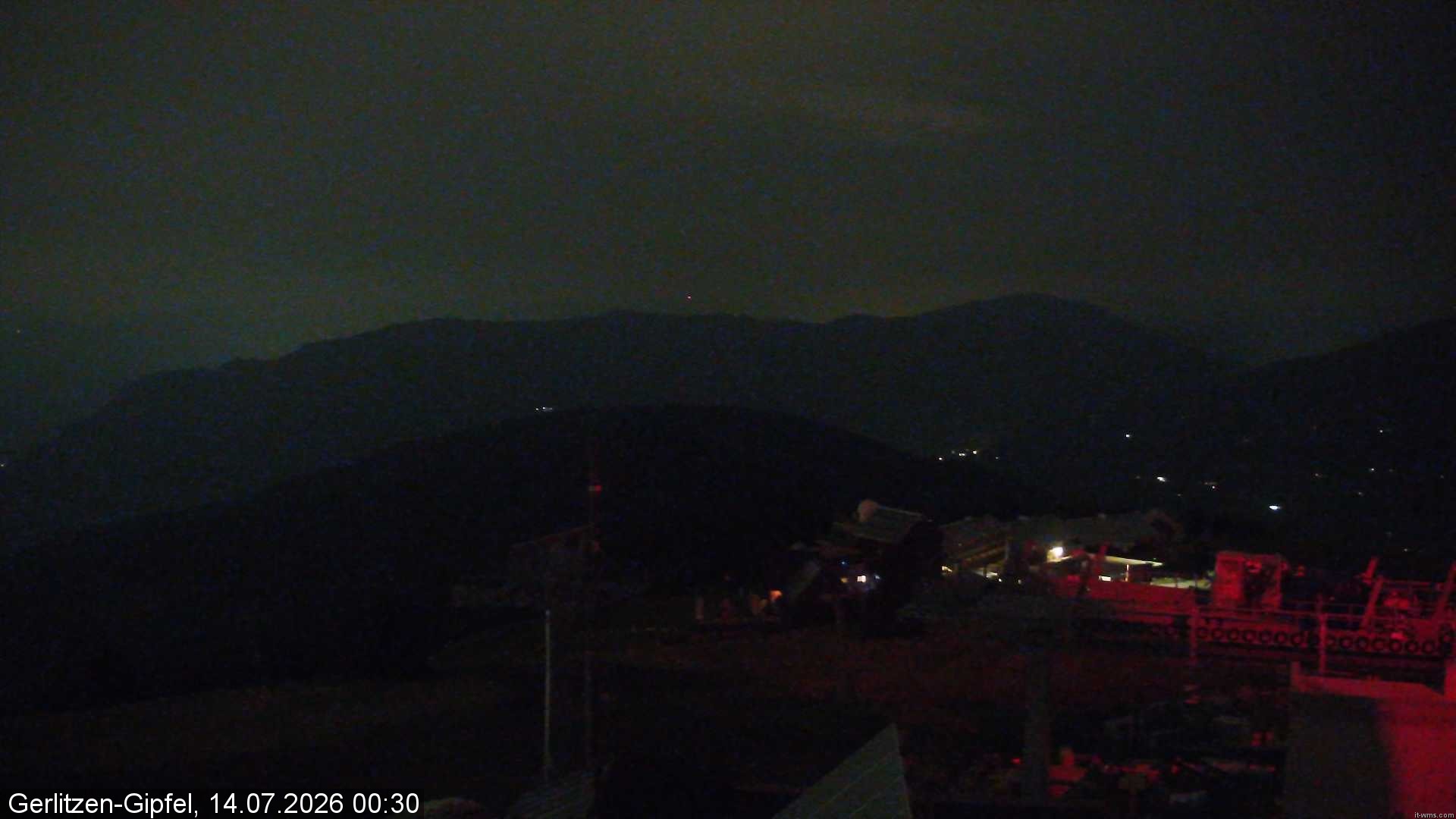 Archiv Foto Webcam Gerlitzen Gipfel: Bergstation 8er Carving Jet