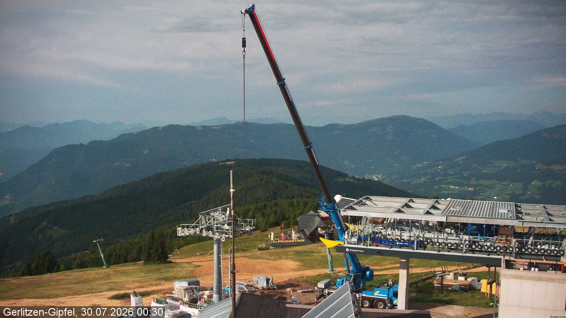 Archiv Foto Webcam Gerlitzen Gipfel: Bergstation 8er Carving Jet