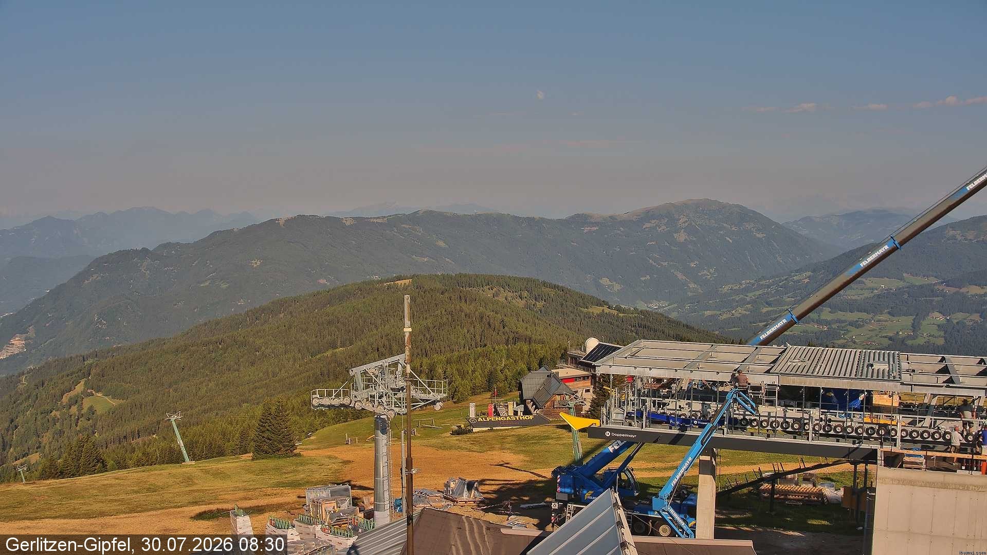 Archiv Foto Webcam Gerlitzen Gipfel: Bergstation 8er Carving Jet