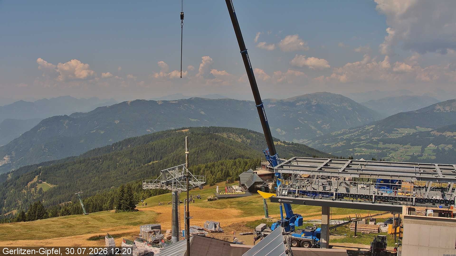 Archiv Foto Webcam Gerlitzen Gipfel: Bergstation 8er Carving Jet