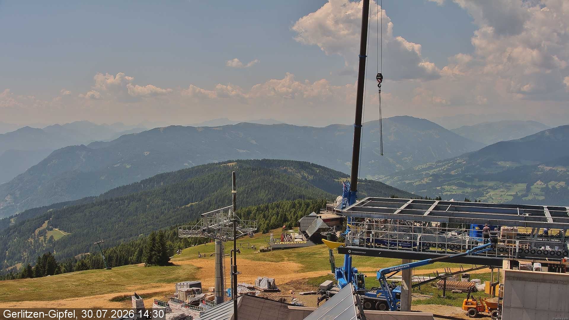 Archiv Foto Webcam Gerlitzen Gipfel: Bergstation 8er Carving Jet