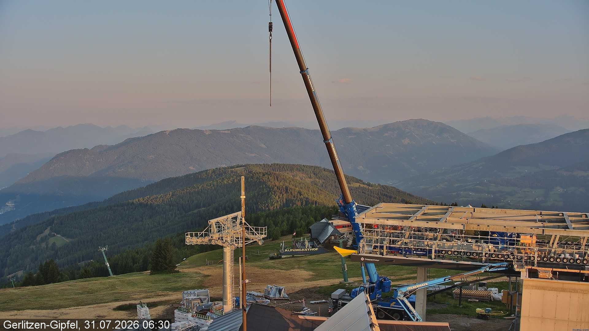 Archiv Foto Webcam Gerlitzen Gipfel: Bergstation 8er Carving Jet