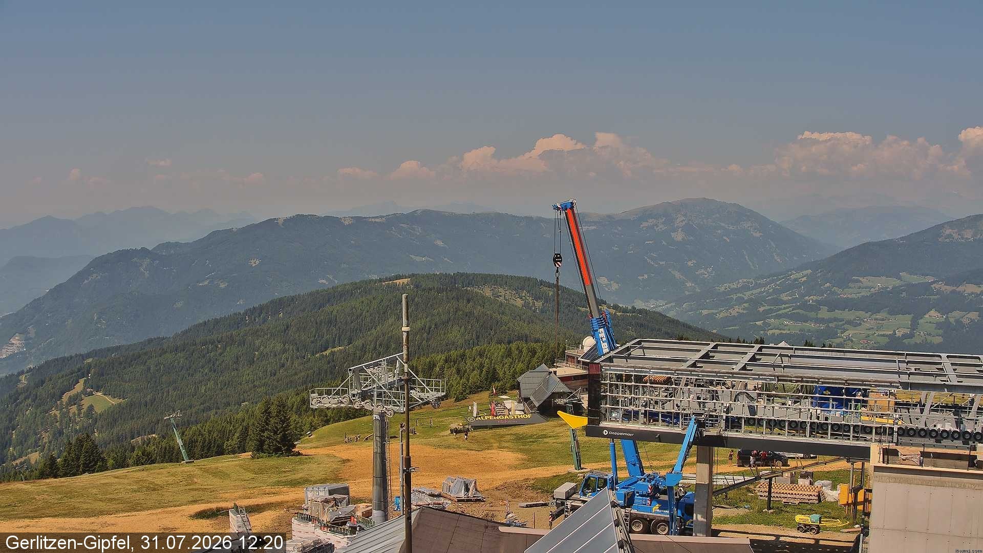 Archiv Foto Webcam Gerlitzen Gipfel: Bergstation 8er Carving Jet