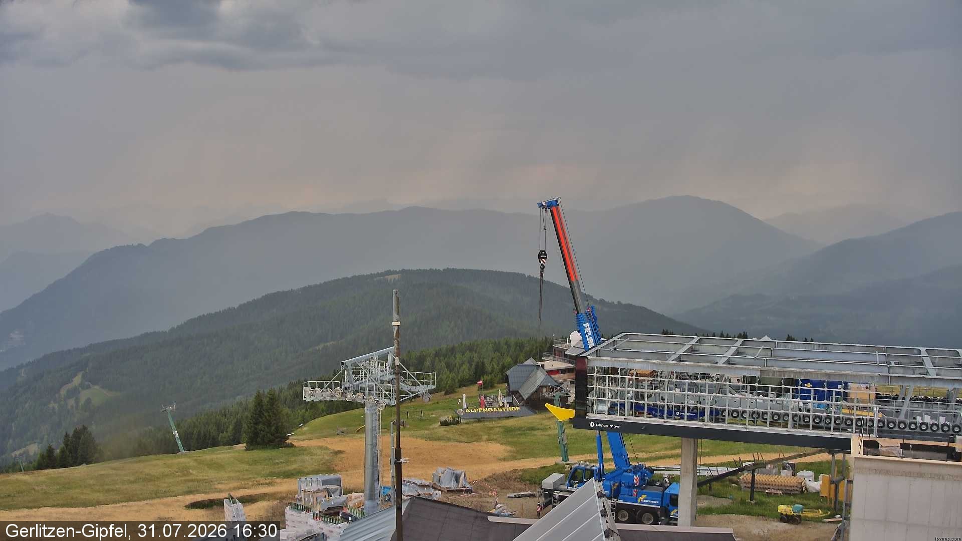 Archiv Foto Webcam Gerlitzen Gipfel: Bergstation 8er Carving Jet