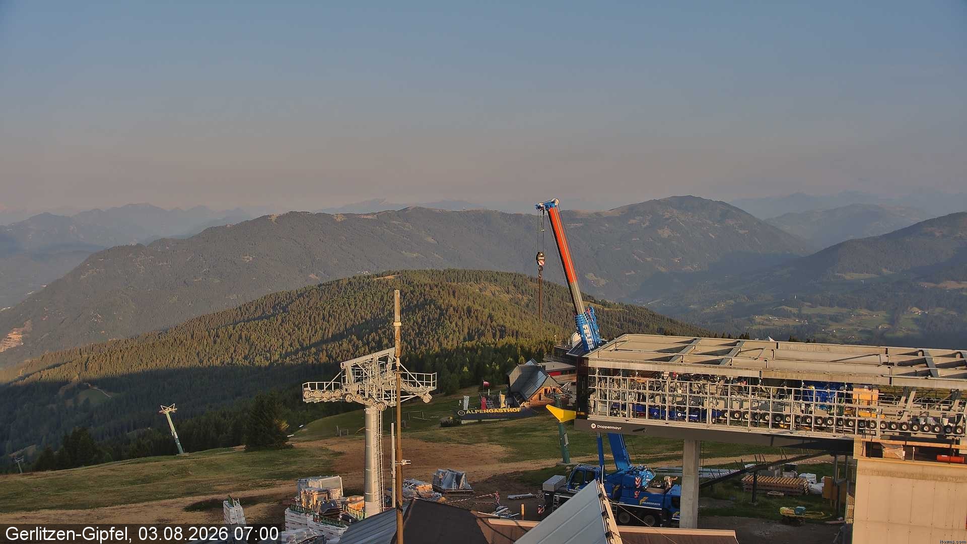 Archiv Foto Webcam Gerlitzen Gipfel: Bergstation 8er Carving Jet
