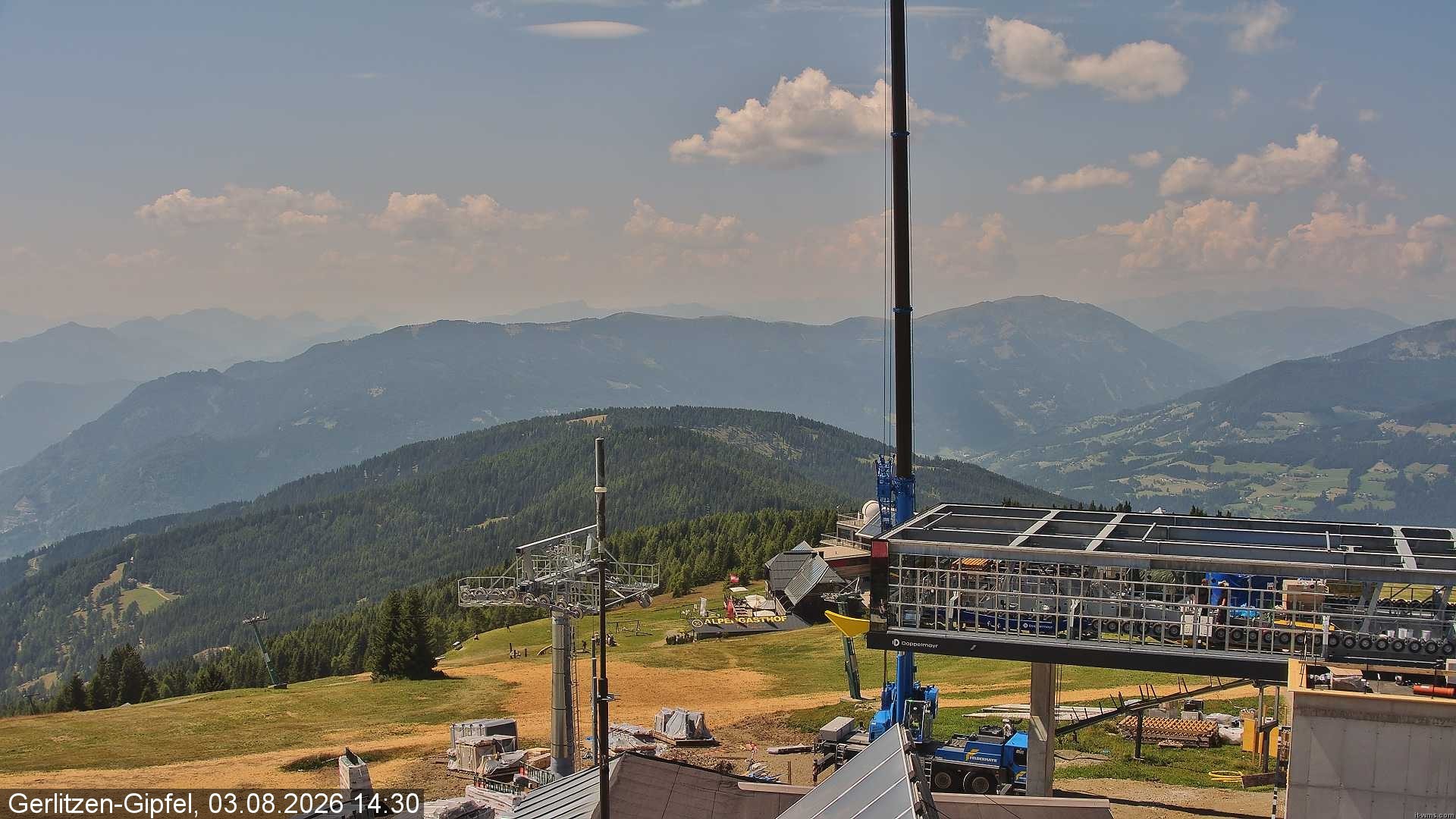 Archiv Foto Webcam Gerlitzen Gipfel: Bergstation 8er Carving Jet