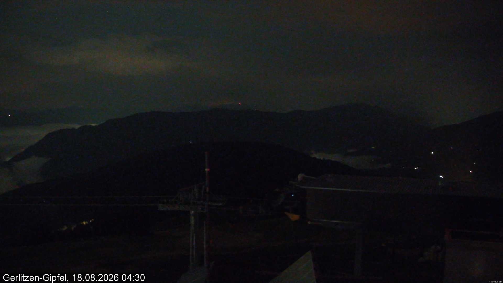 Archiv Foto Webcam Gerlitzen Gipfel: Bergstation 8er Carving Jet