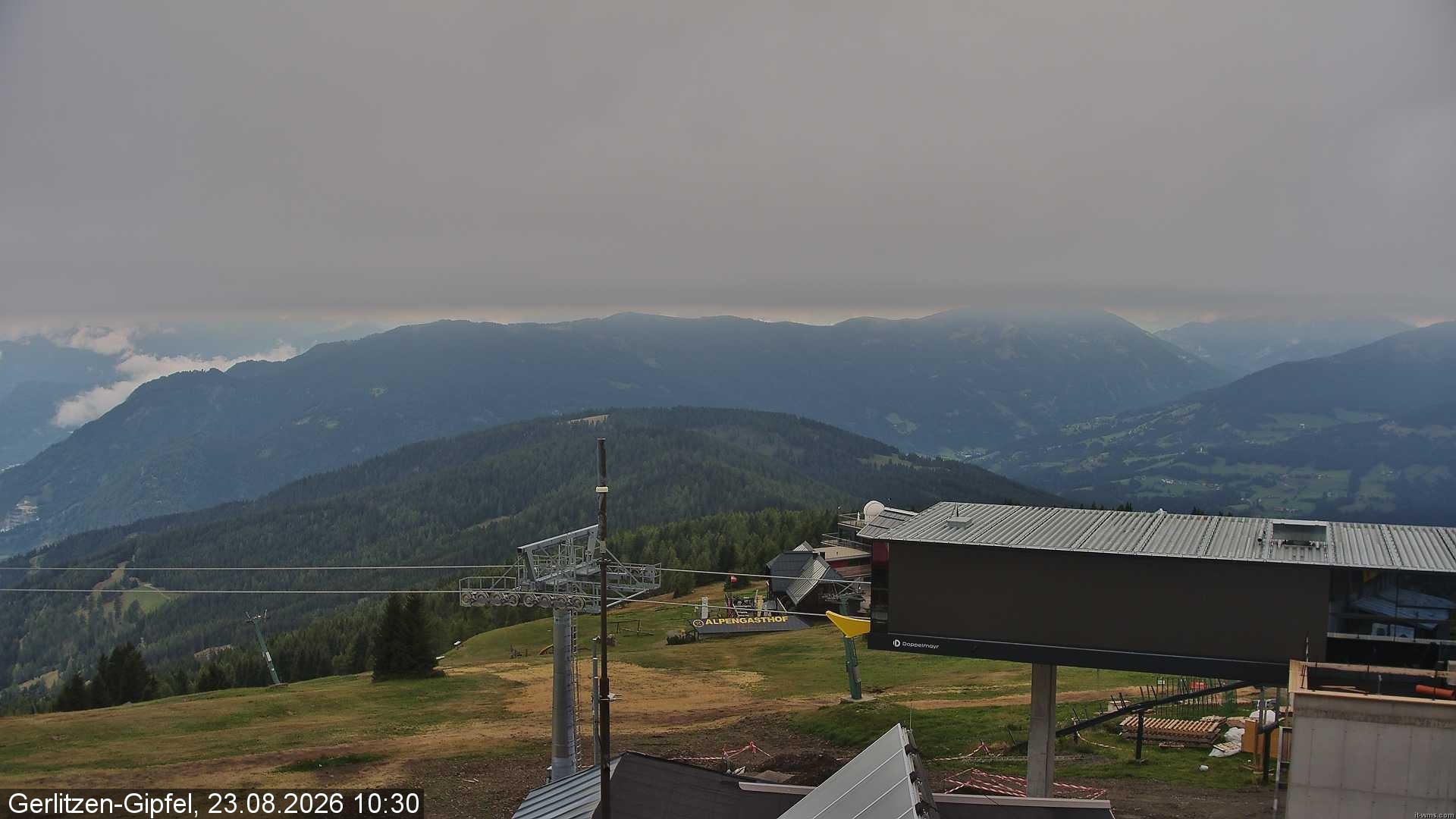 Archiv Foto Webcam Gerlitzen Gipfel: Bergstation 8er Carving Jet