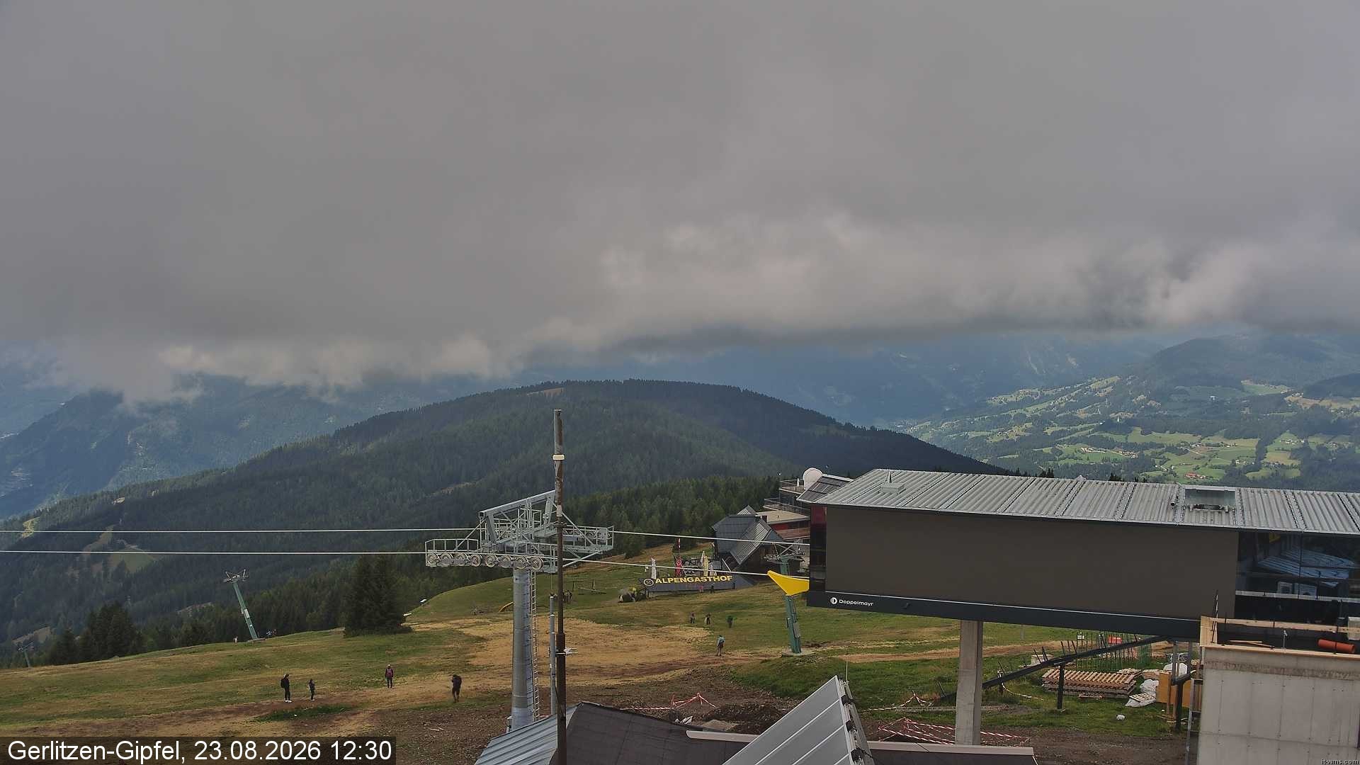 Archiv Foto Webcam Gerlitzen Gipfel: Bergstation 8er Carving Jet