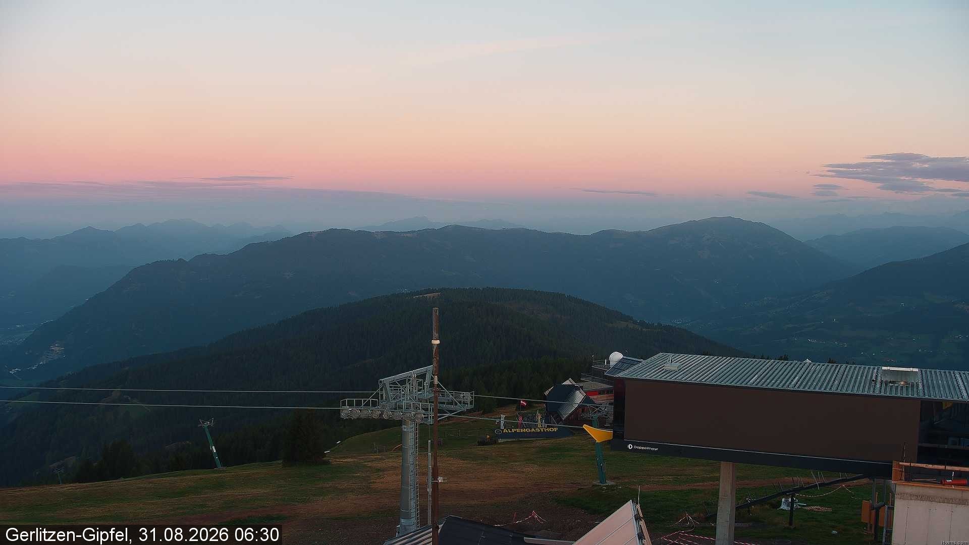 Archived image Webcam Mountain station 8er Carving Jet