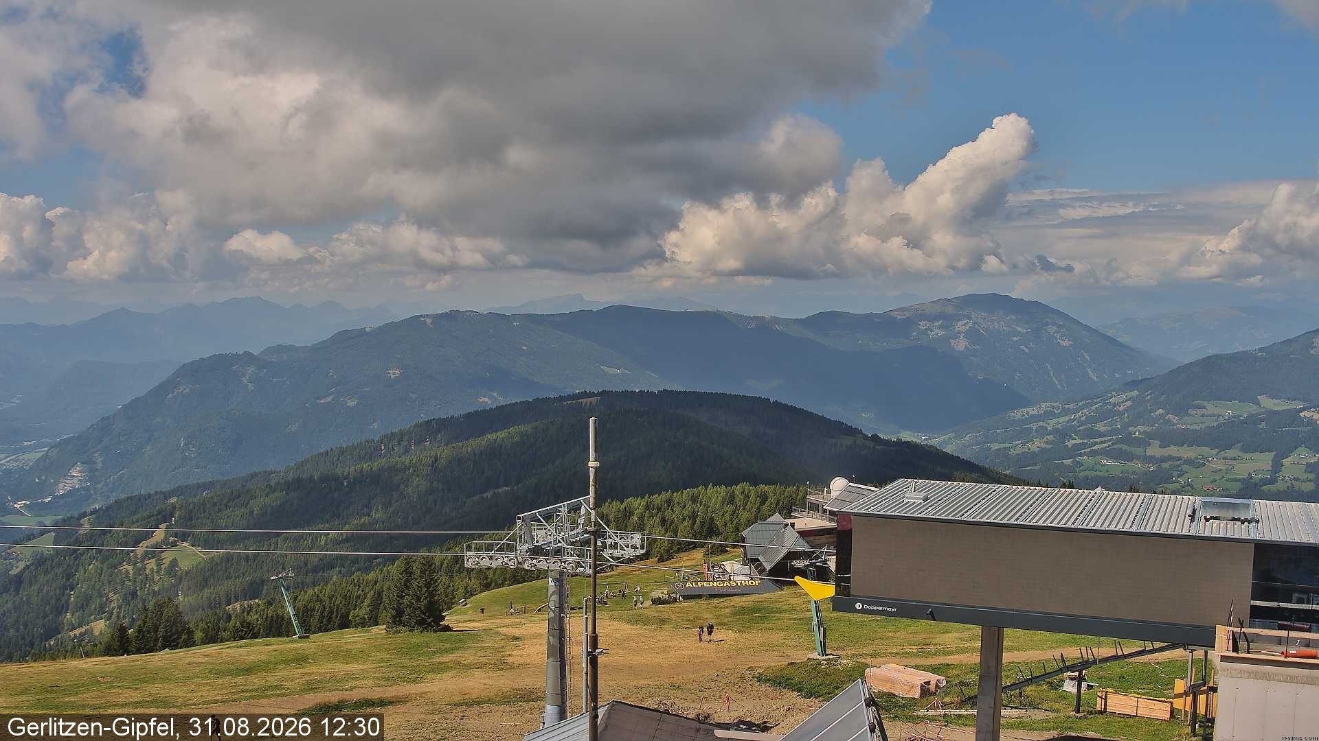 Archived image Webcam Mountain station 8er Carving Jet