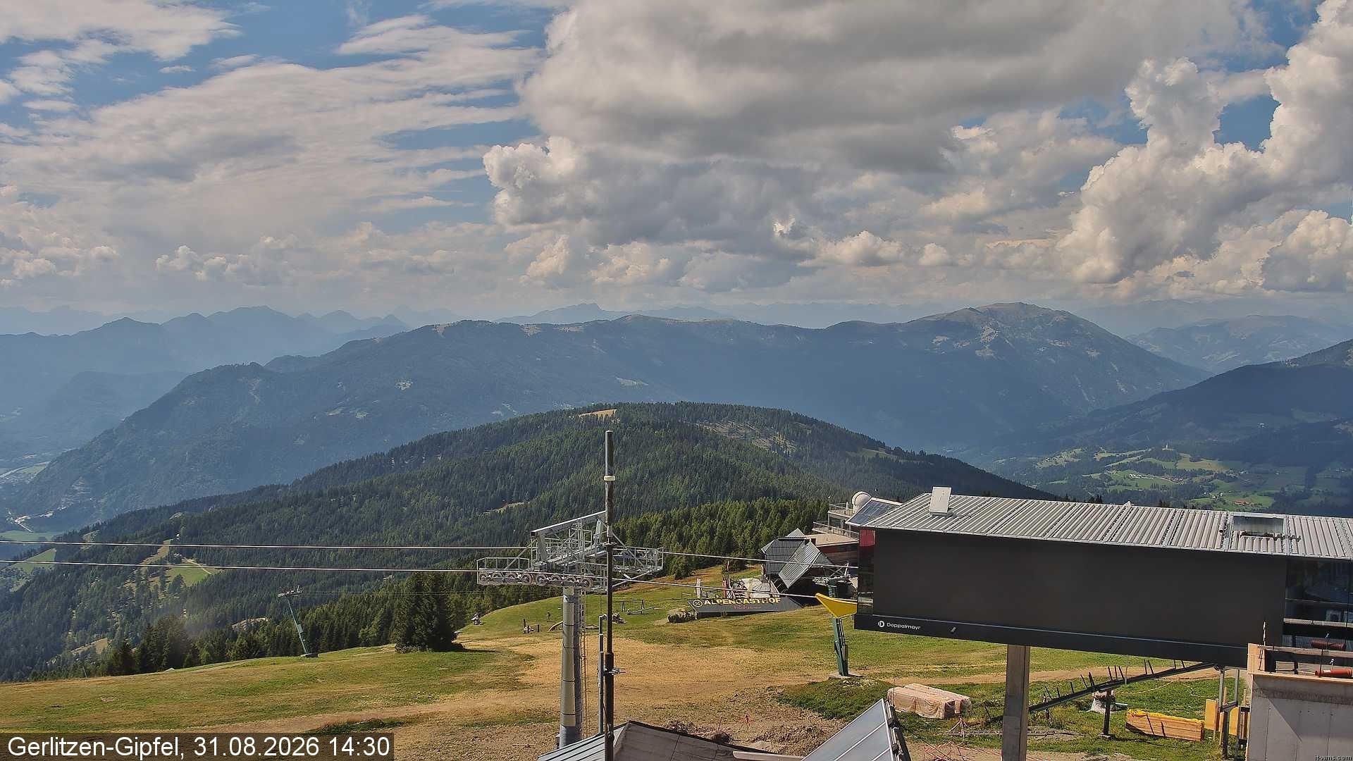 Archived image Webcam Mountain station 8er Carving Jet