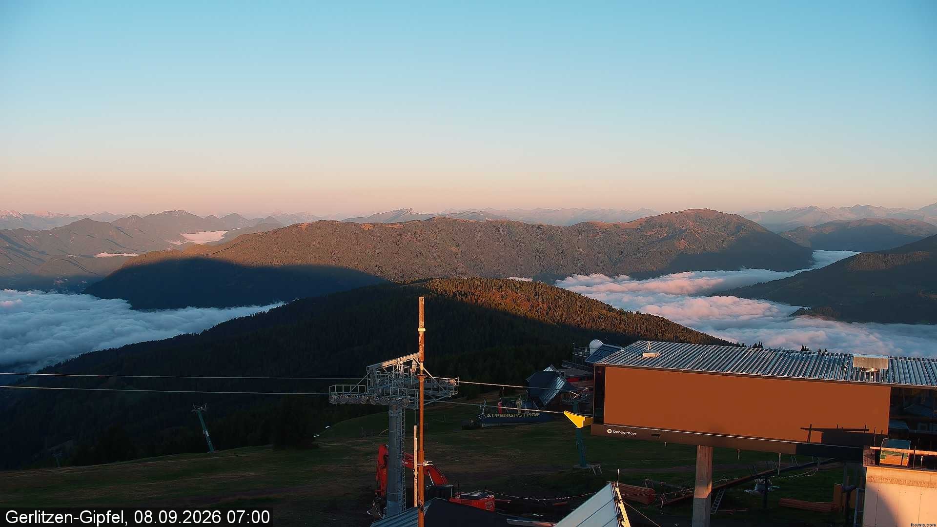 Archiv Foto Webcam Gerlitzen Gipfel: Bergstation 8er Carving Jet