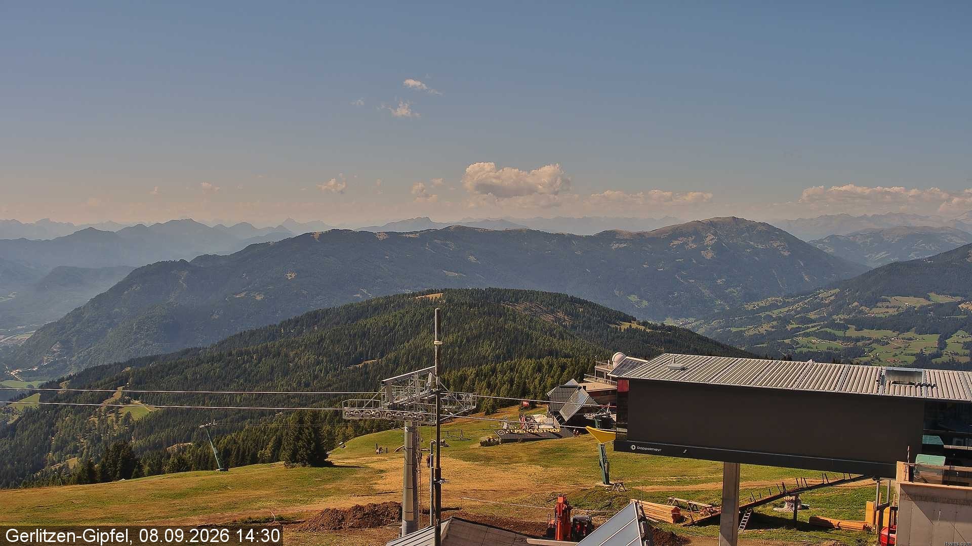 Archiv Foto Webcam Gerlitzen Gipfel: Bergstation 8er Carving Jet