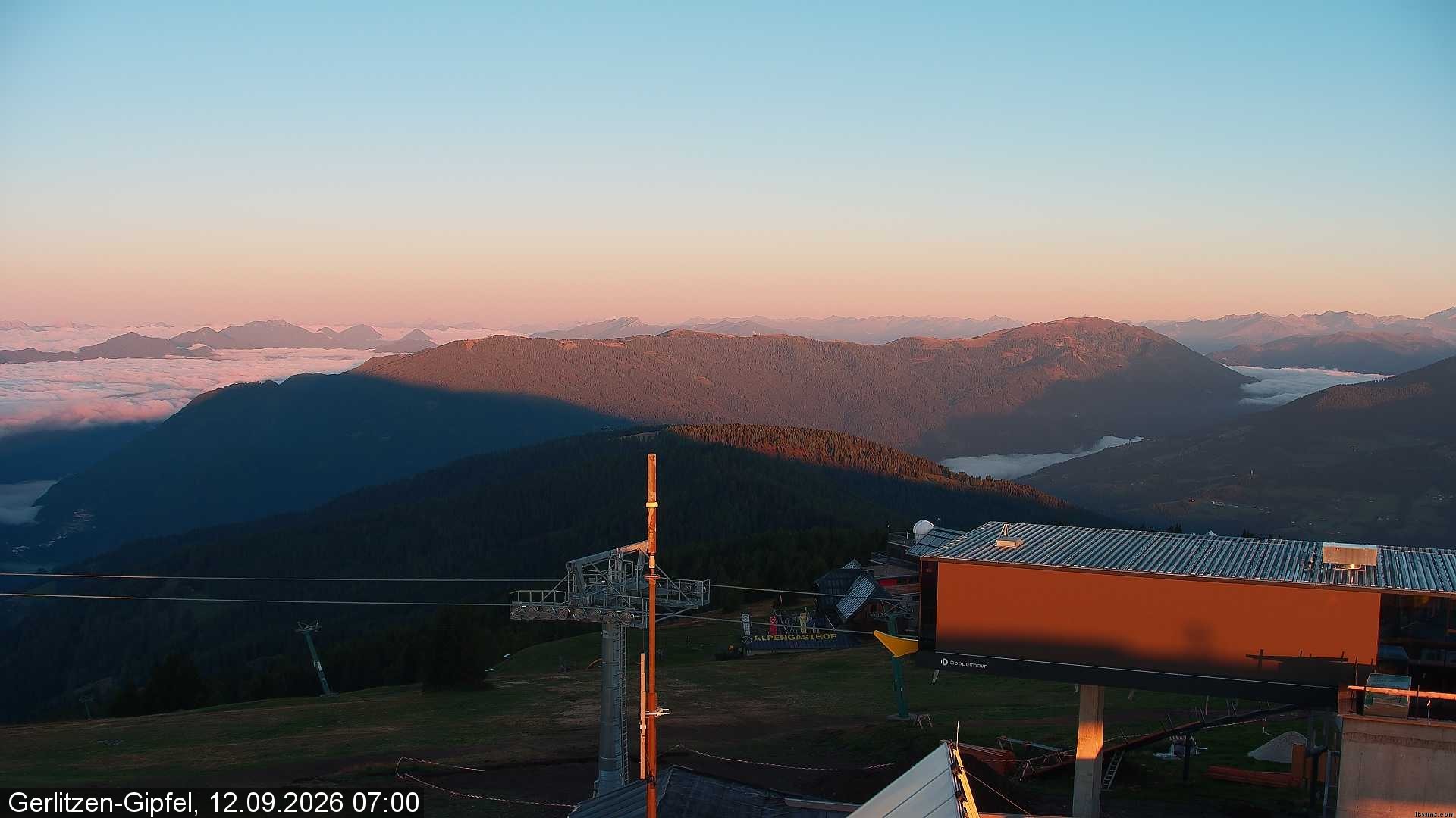 Archiv Foto Webcam Gerlitzen Gipfel: Bergstation 8er Carving Jet