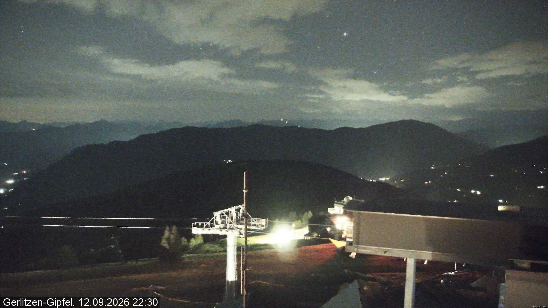 Archiv Foto Webcam Gerlitzen Gipfel: Bergstation 8er Carving Jet