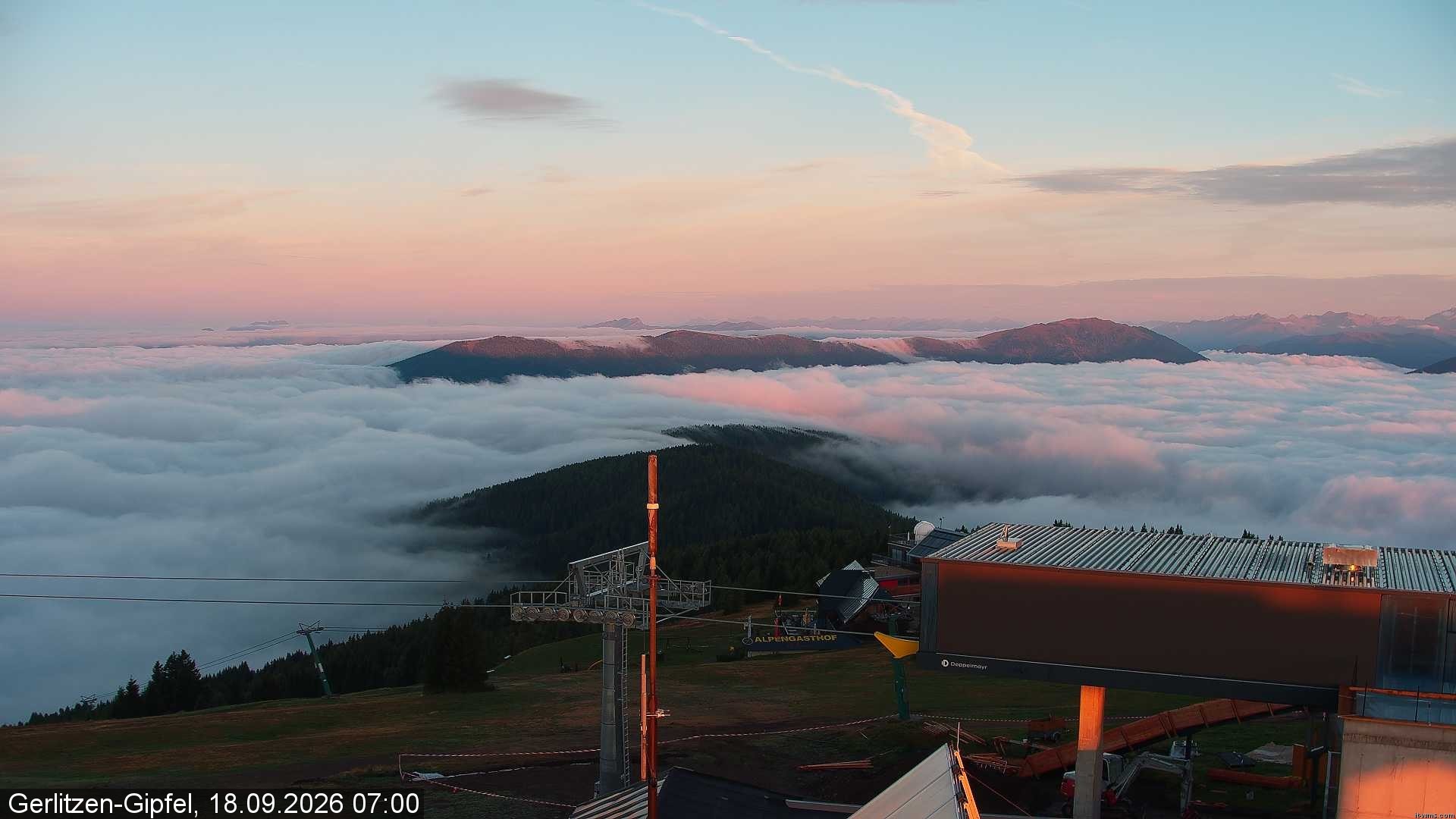 Archiv Foto Webcam Gerlitzen Gipfel: Bergstation 8er Carving Jet