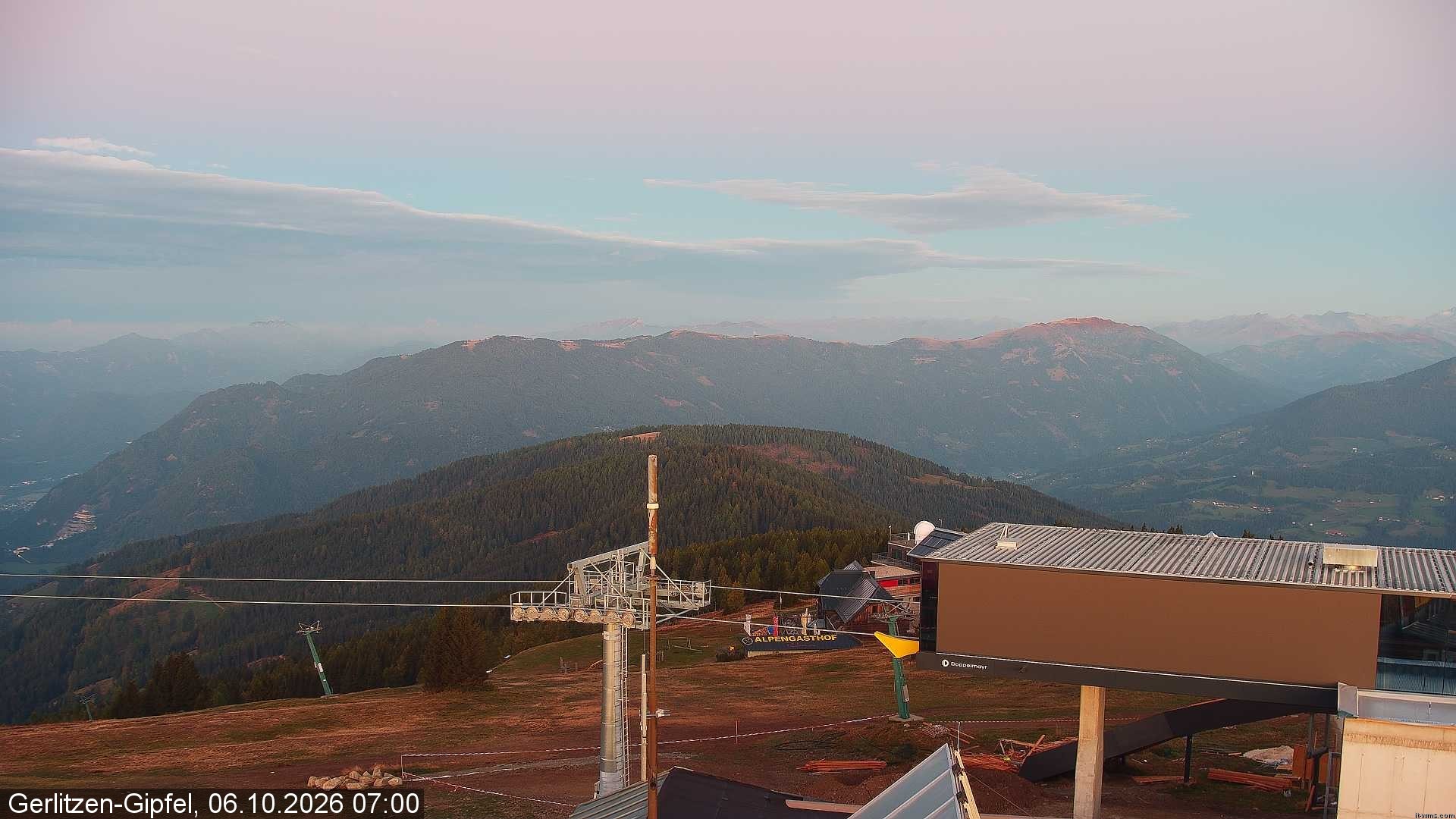 Archiv Foto Webcam Gerlitzen Gipfel: Bergstation 8er Carving Jet
