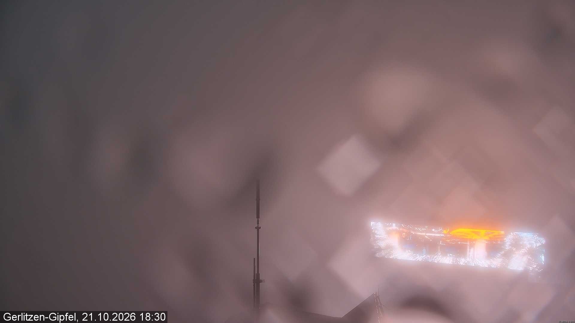 Archiv Foto Webcam Gerlitzen Gipfel: Bergstation 8er Carving Jet