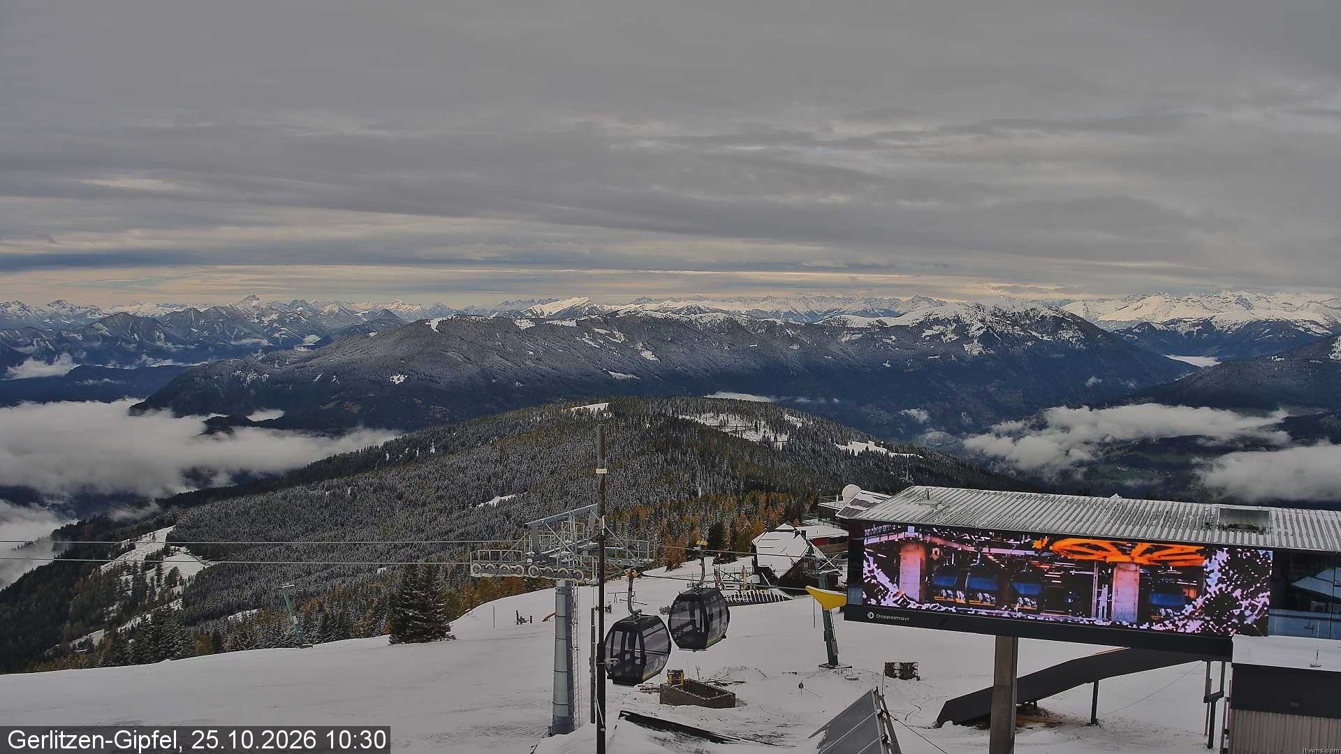 Archiv Foto Webcam Gerlitzen Gipfel: Bergstation 8er Carving Jet