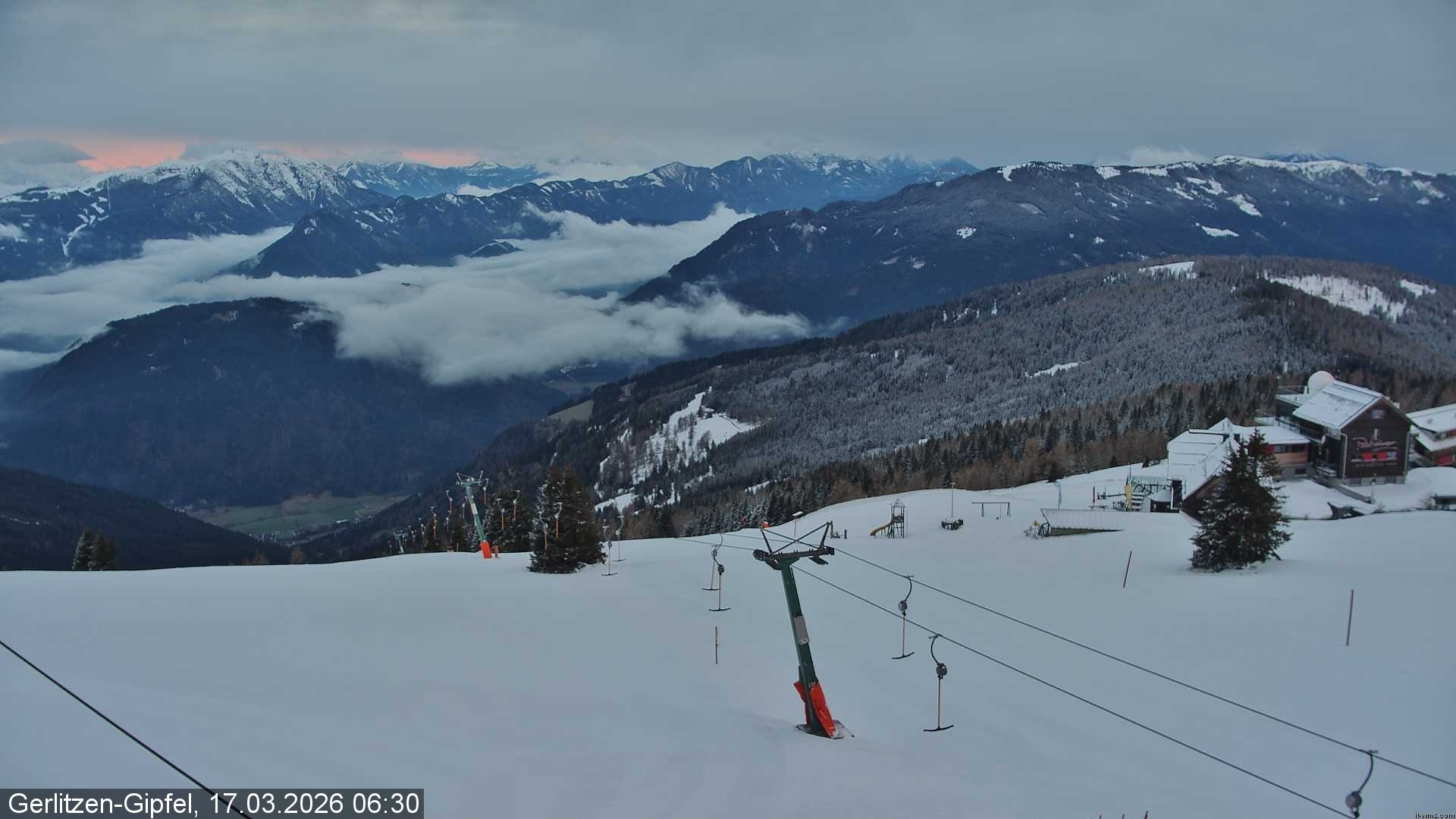 Archiv Foto Webcam Gerlitzen-Gipfel - Alpengasthof