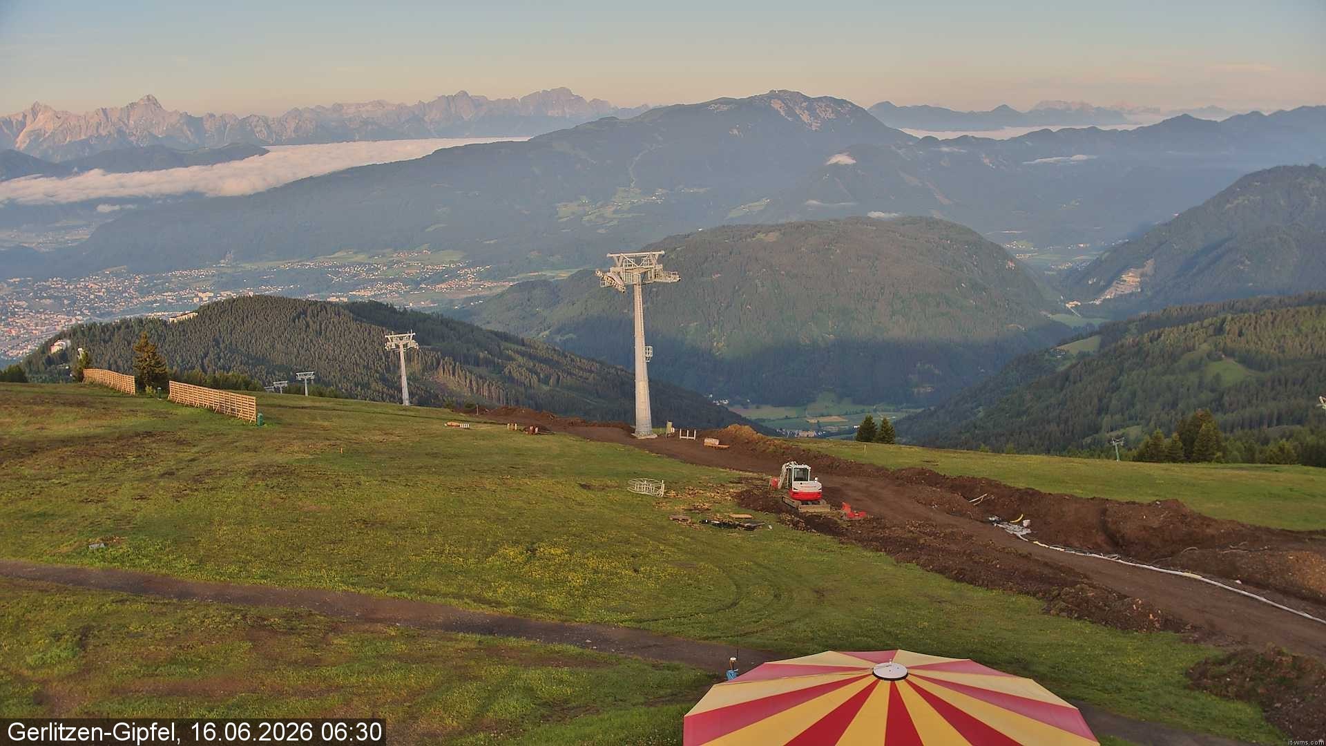 Archiv Foto Webcam Gerlitzen-Gipfel - Alpengasthof