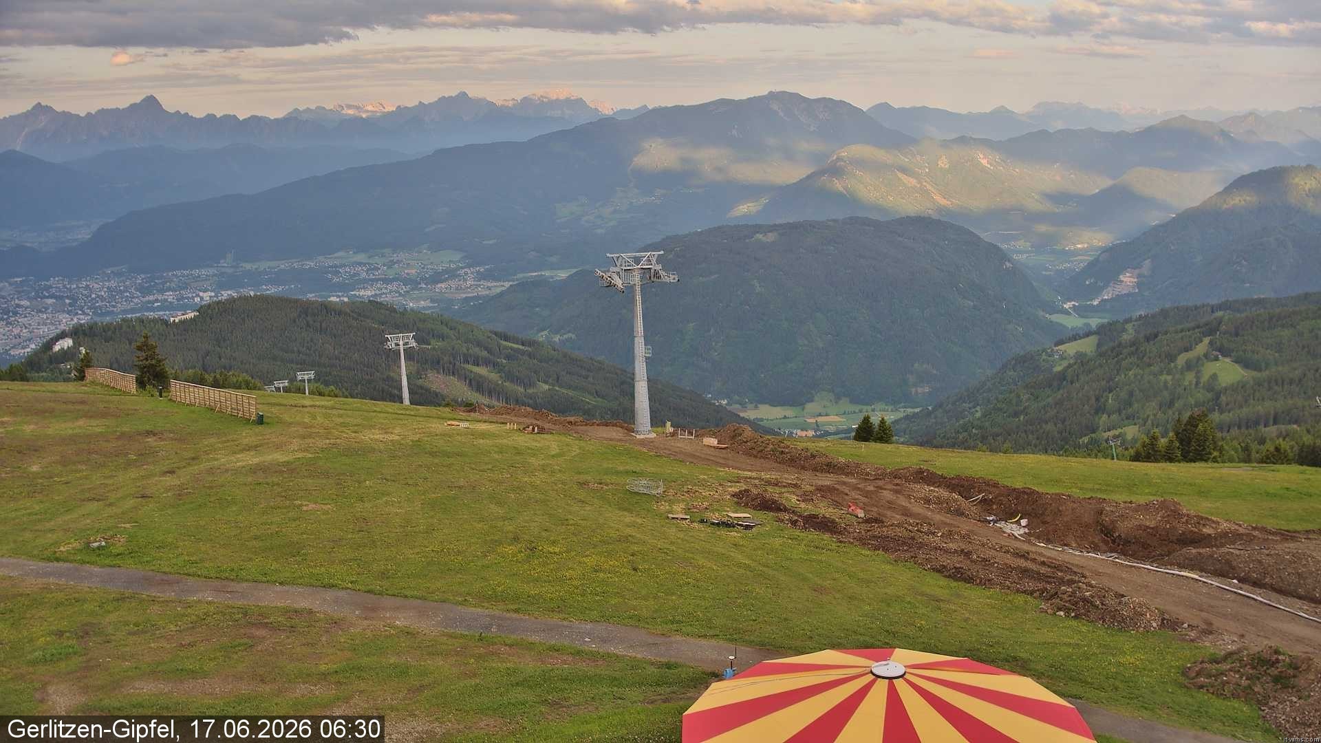 Archiv Foto Webcam Gerlitzen-Gipfel - Alpengasthof