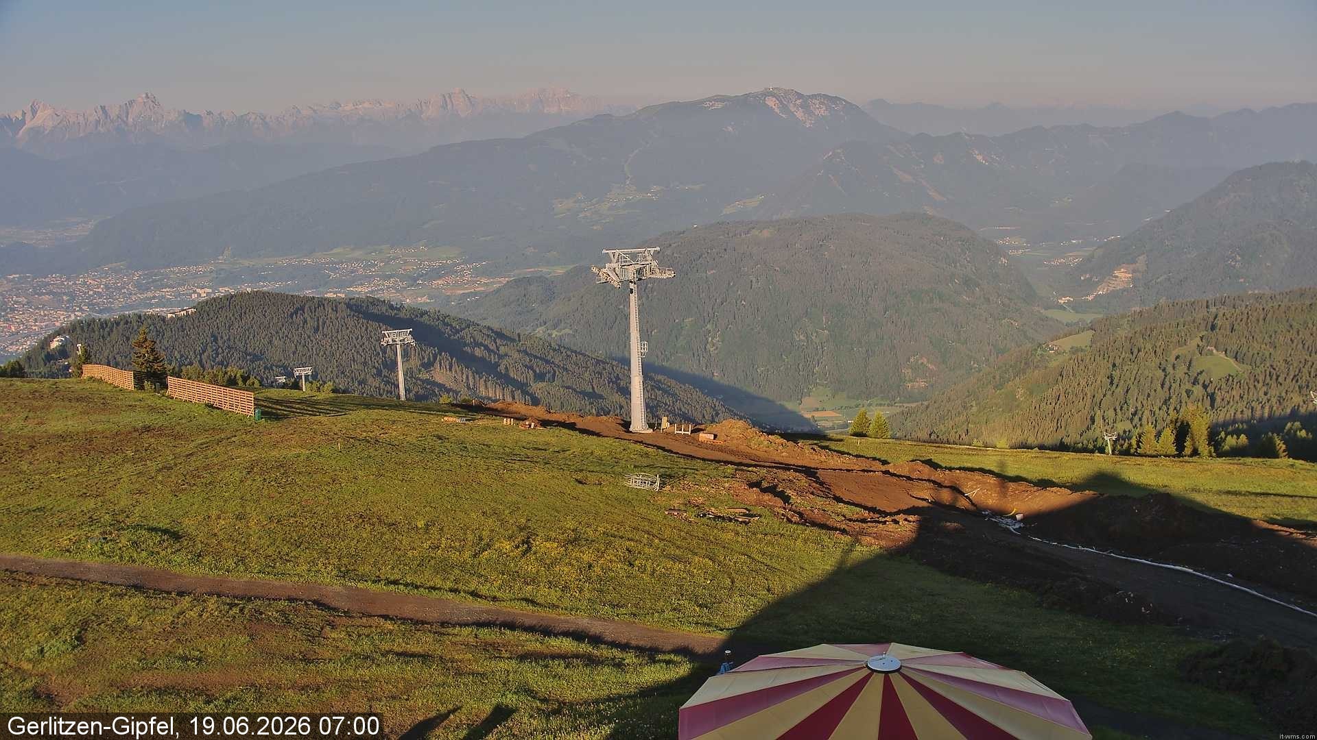 Archiv Foto Webcam Gerlitzen-Gipfel - Alpengasthof