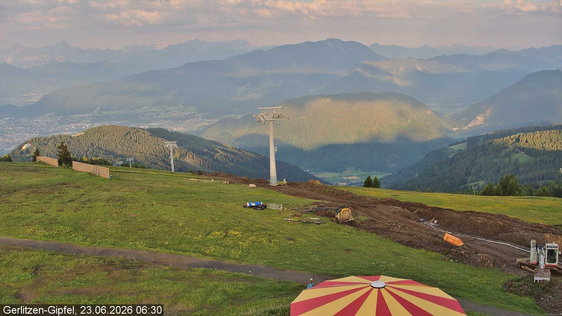 Archiv Foto Webcam Gerlitzen-Gipfel - Alpengasthof
