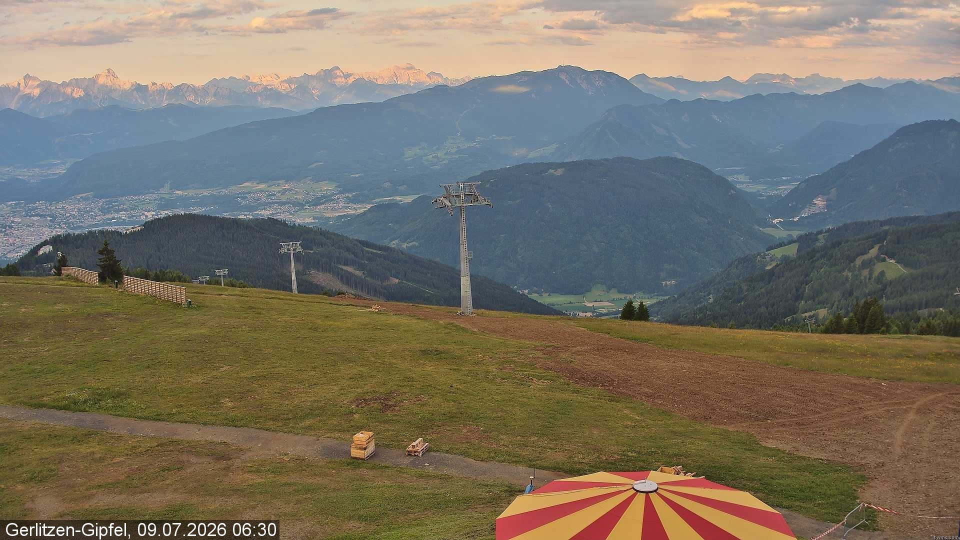 Archiv Foto Webcam Gerlitzen-Gipfel - Alpengasthof
