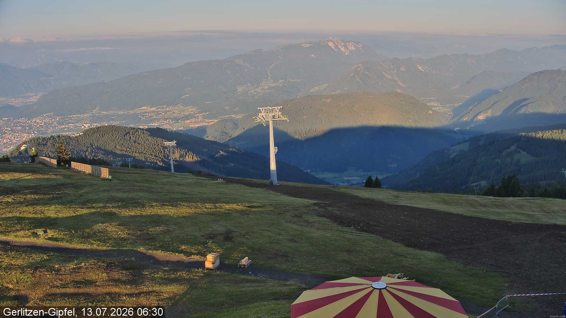 Archiv Foto Webcam Gerlitzen-Gipfel - Alpengasthof