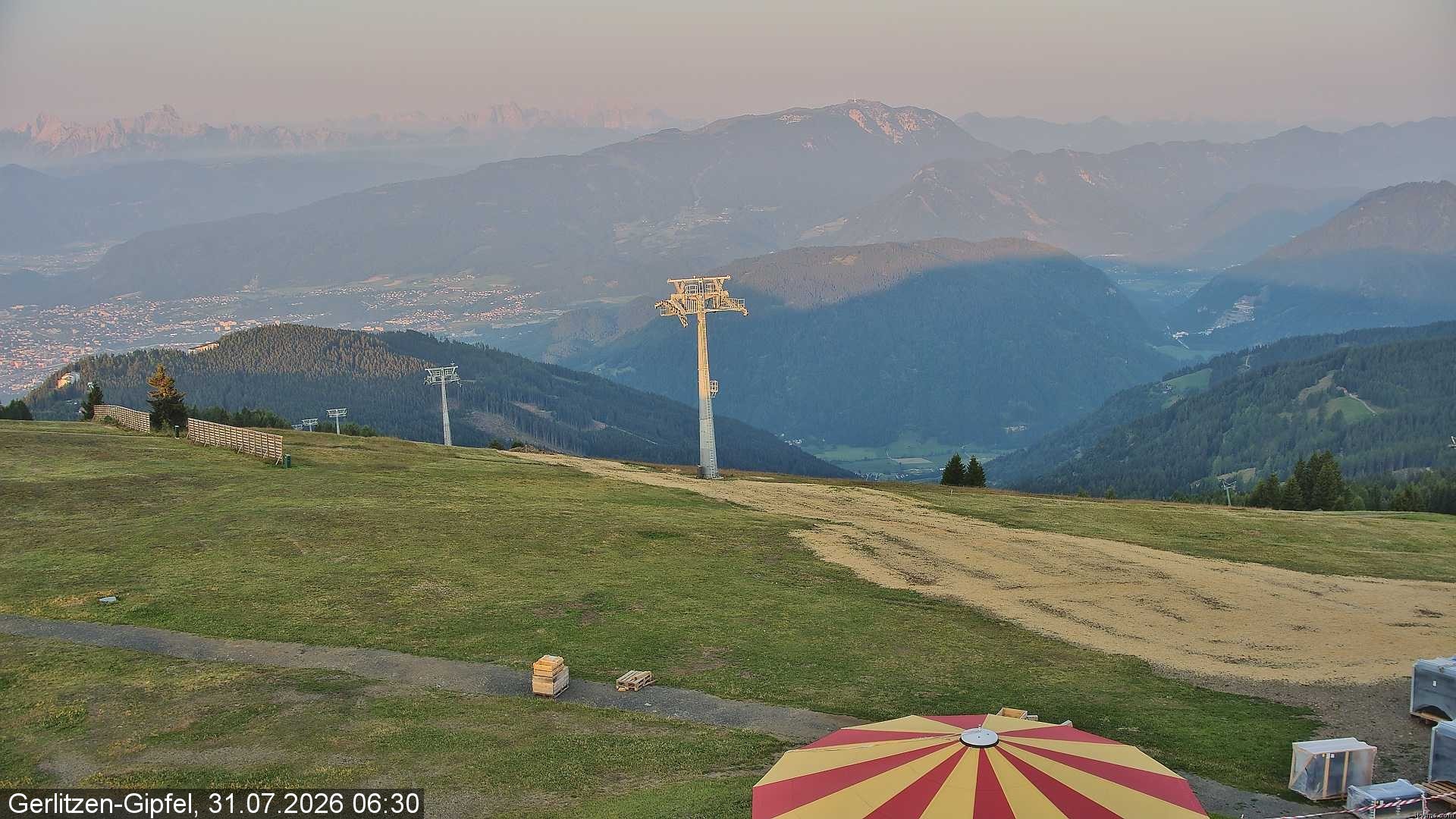 Archiv Foto Webcam Gerlitzen-Gipfel - Alpengasthof