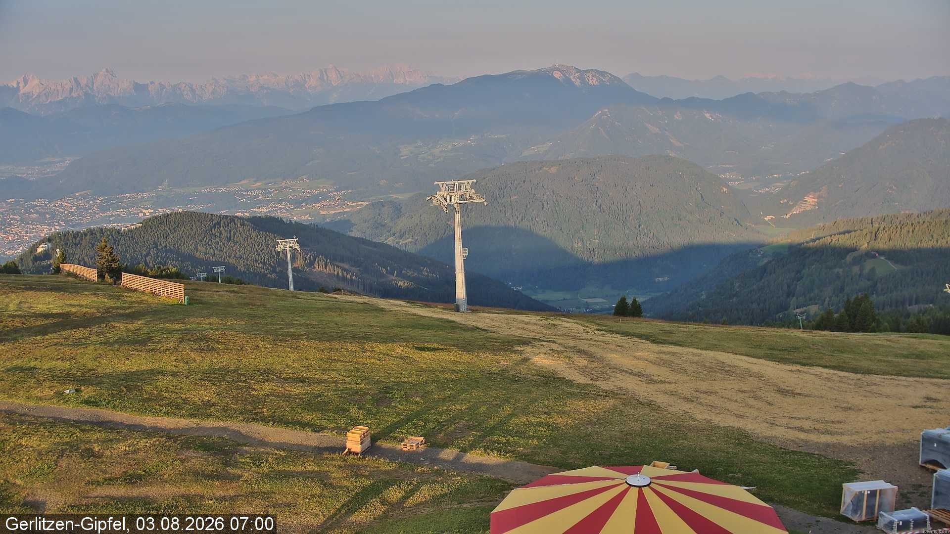 Archiv Foto Webcam Gerlitzen-Gipfel - Alpengasthof