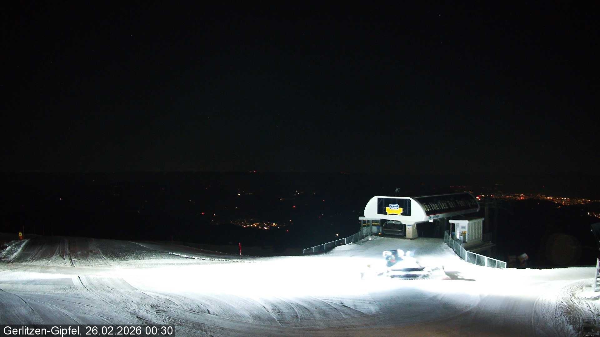 Archived image Webcam Top station Bergerbahn