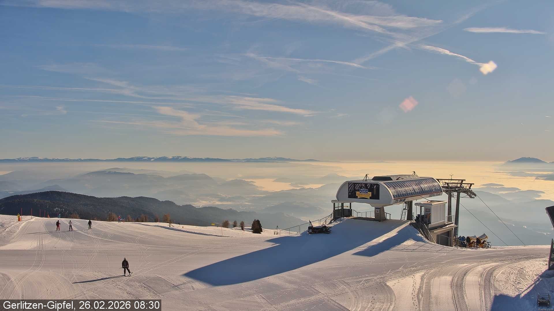Archived image Webcam Top station Bergerbahn