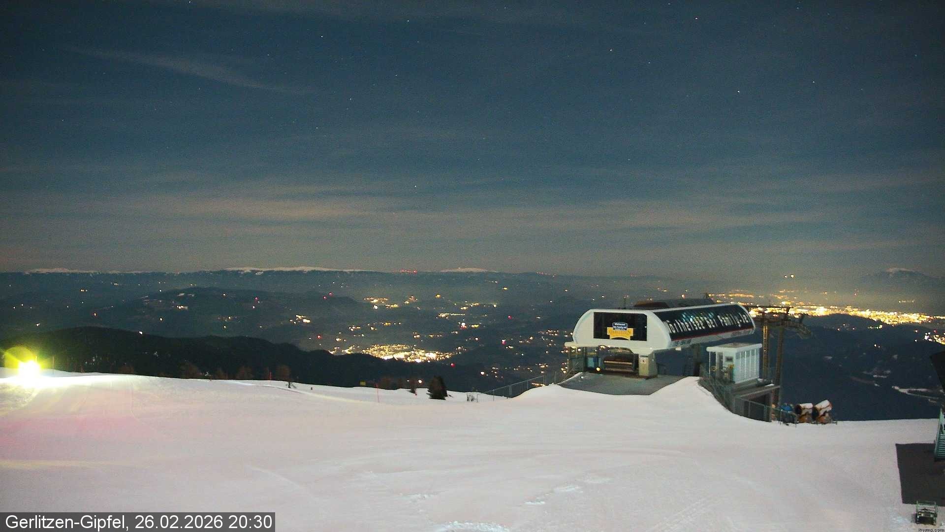 Archived image Webcam Top station Bergerbahn