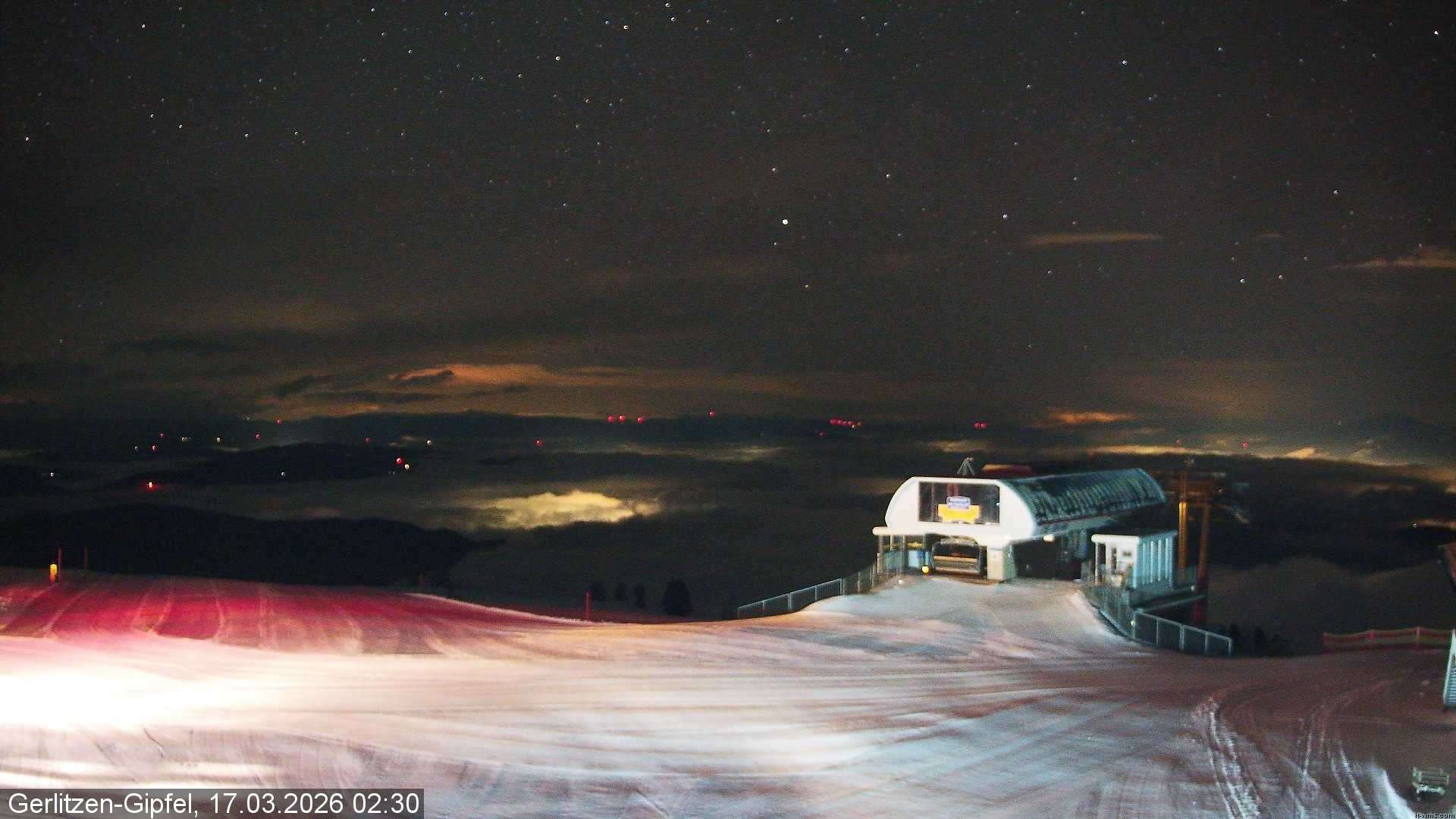 Archived image Webcam Top station Bergerbahn