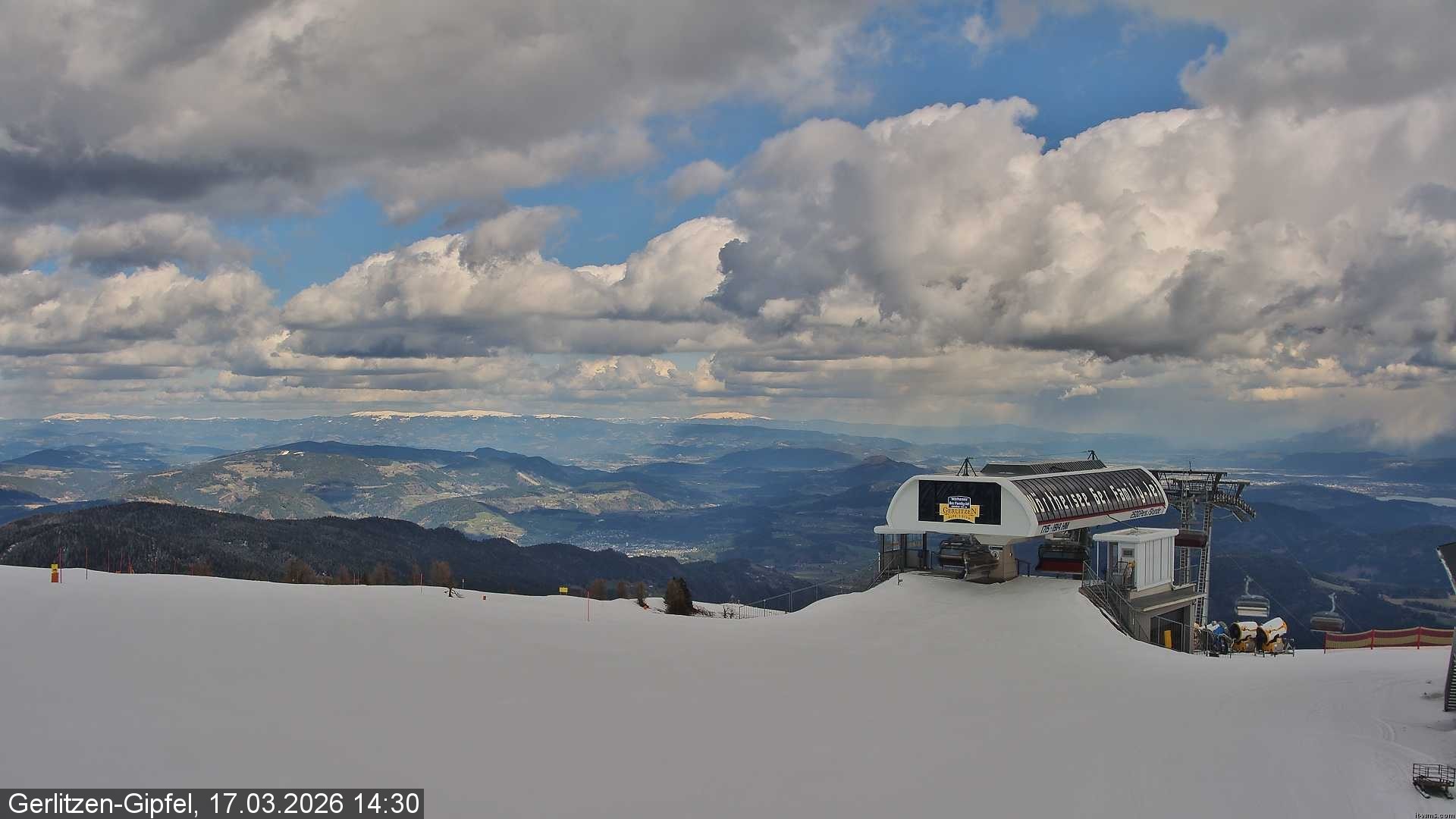 Archiv Foto Webcam Bergstation Sessellift Bergerbahn
