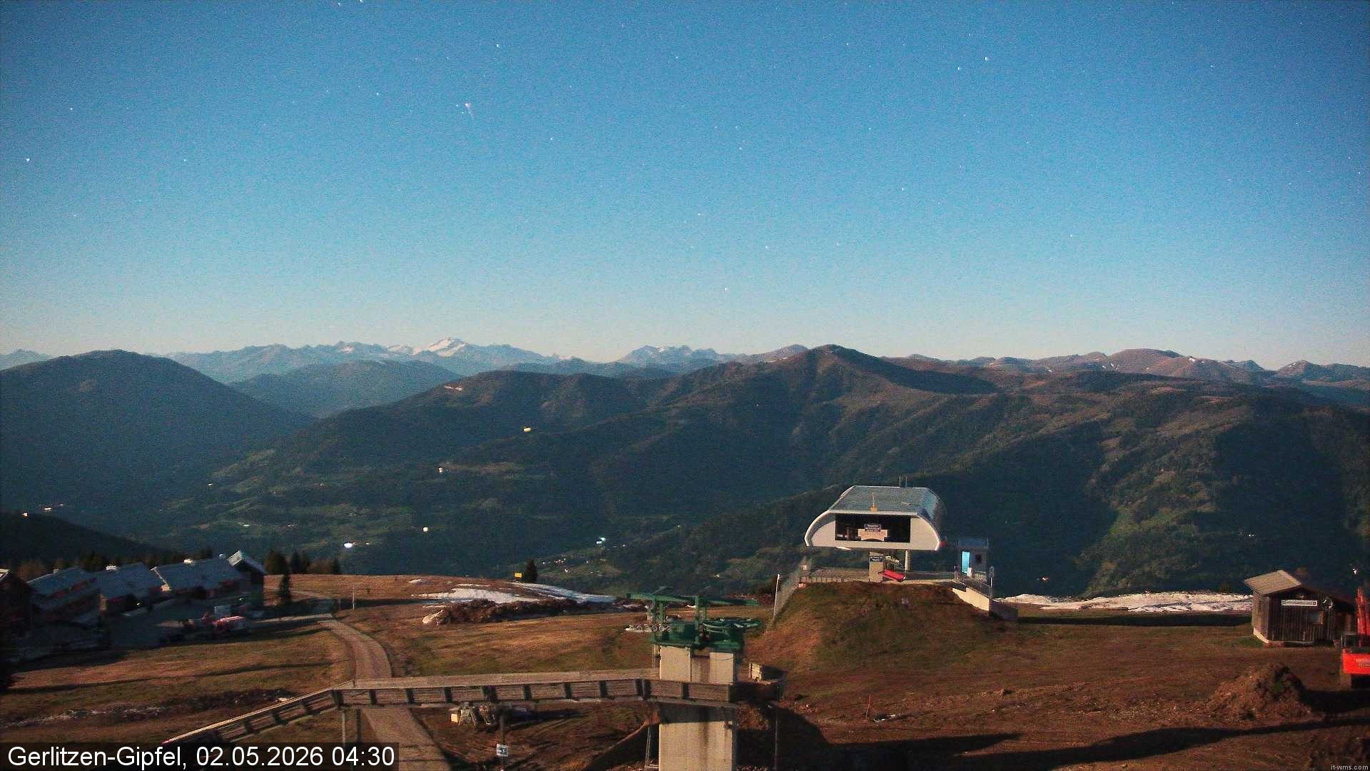 Archived image Webcam Top station Bergerbahn