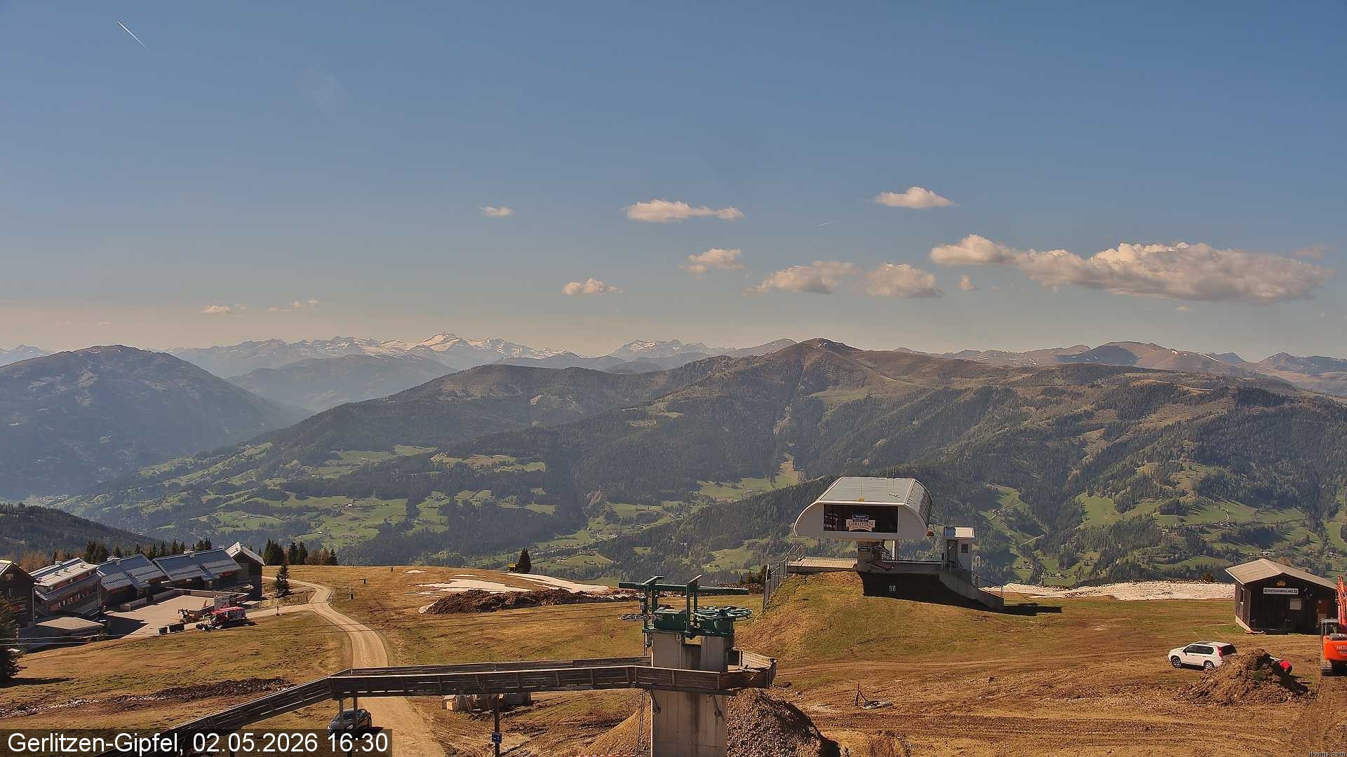 Archived image Webcam Top station Bergerbahn