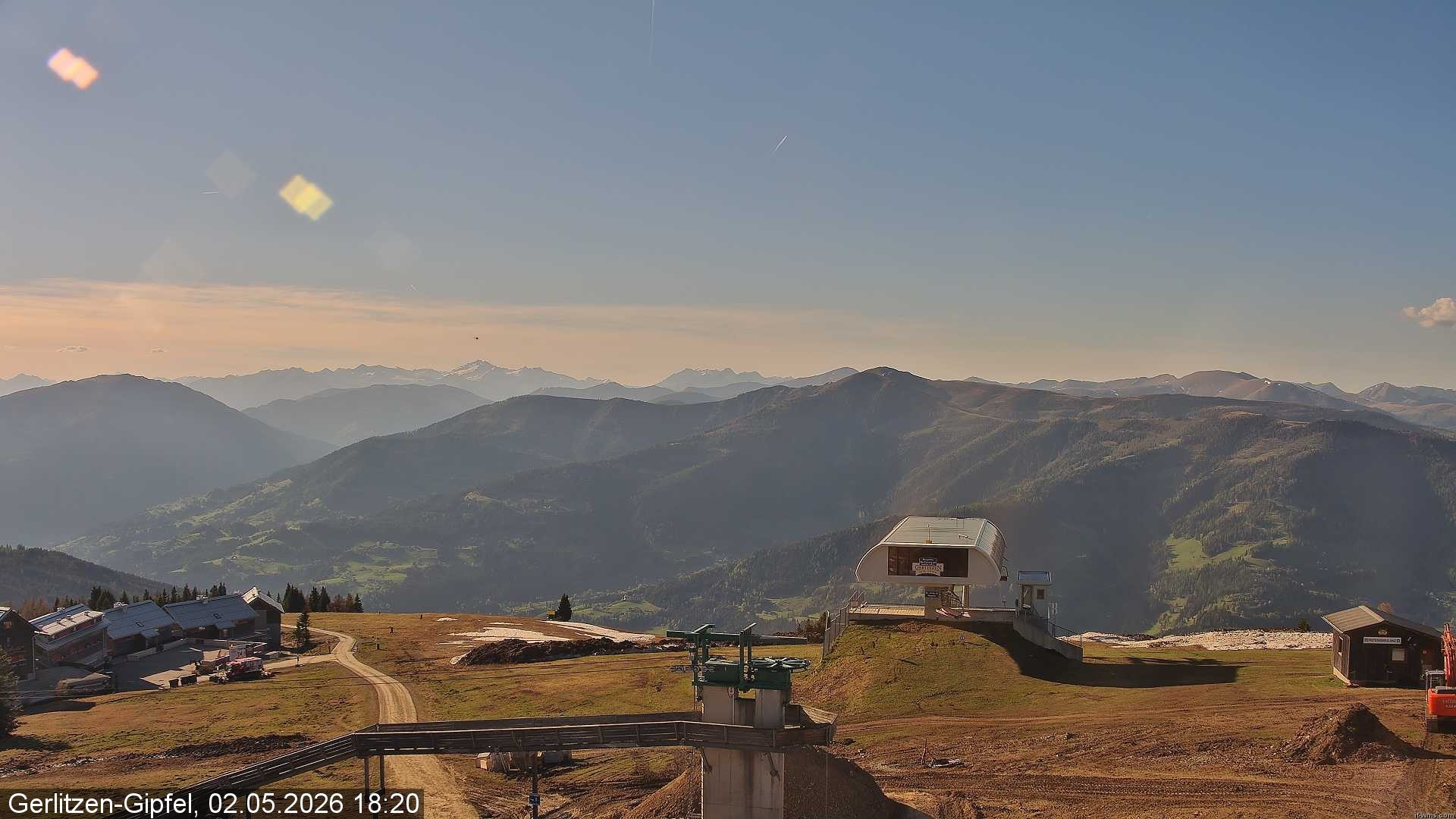 Archived image Webcam Top station Bergerbahn