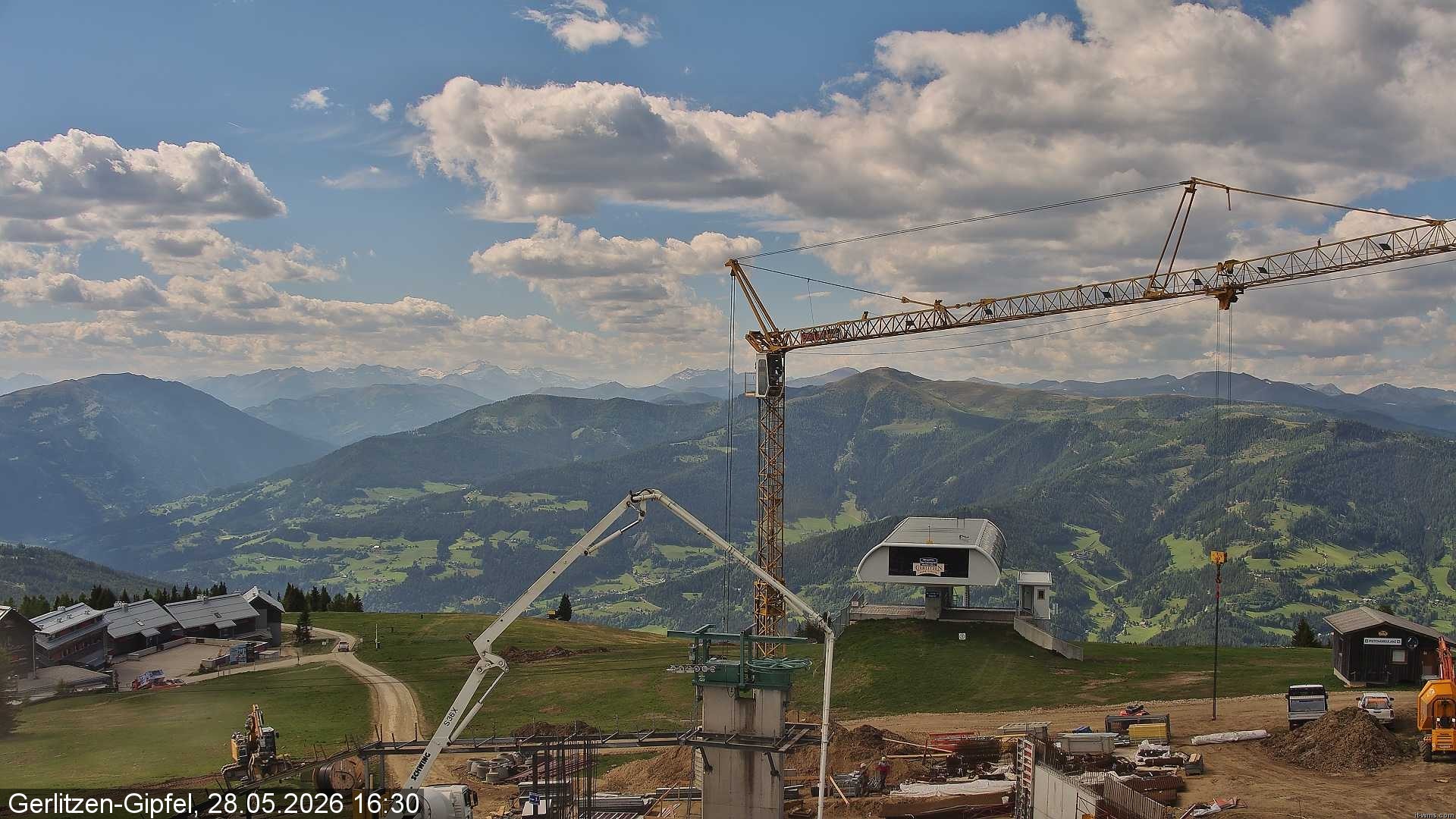 Archived image Webcam Top station Bergerbahn