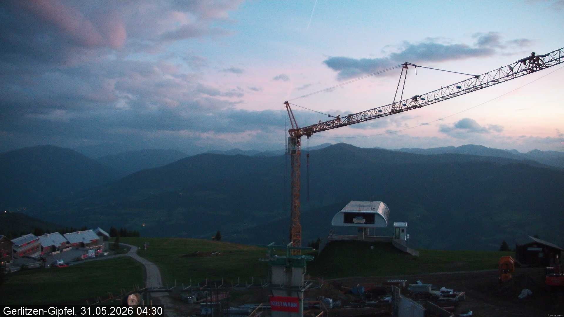 Archived image Webcam Top station Bergerbahn