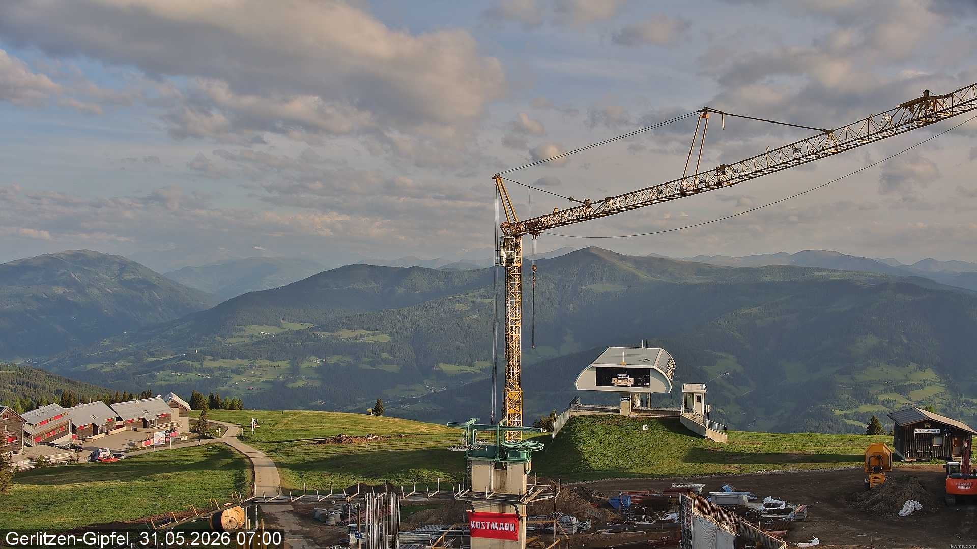 Archived image Webcam Top station Bergerbahn