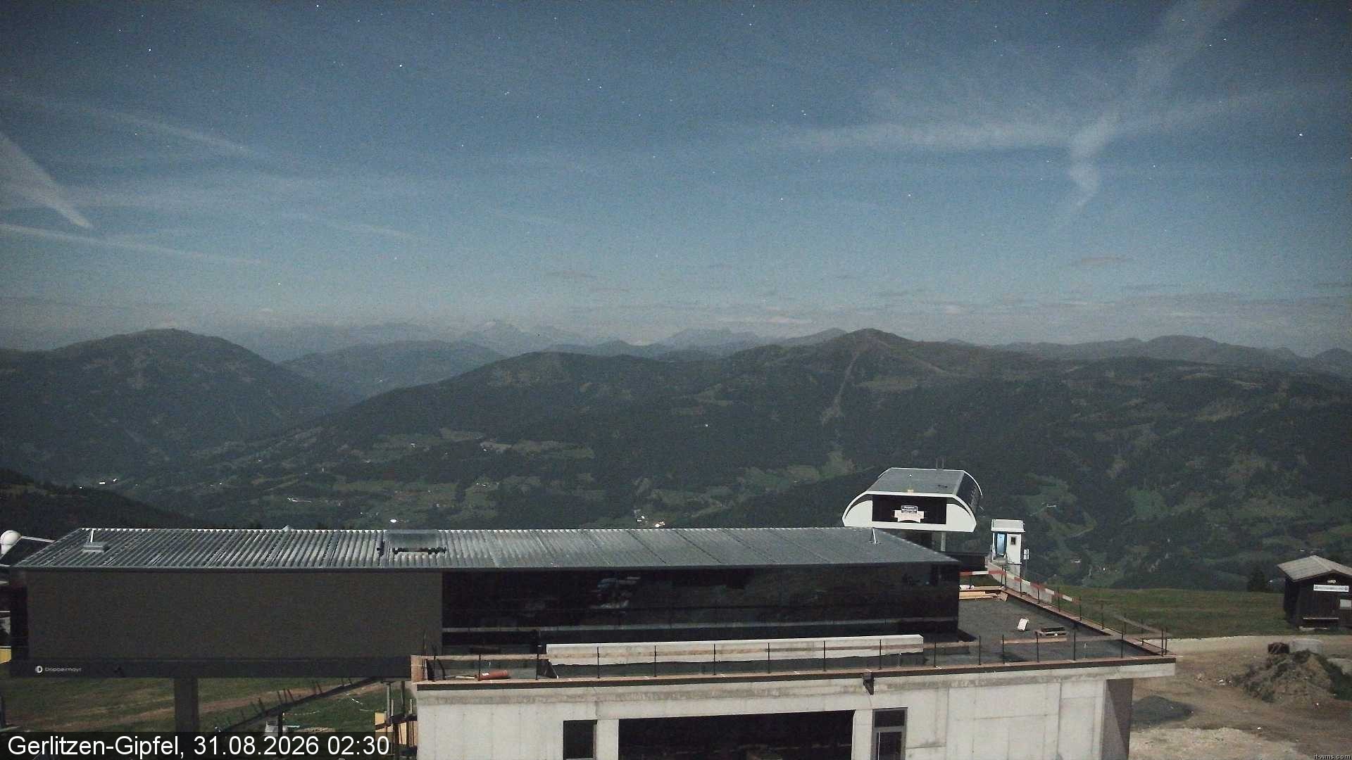 Archived image Webcam Top station Bergerbahn