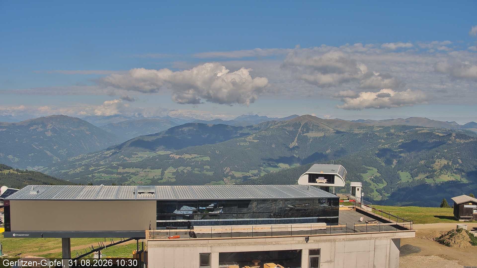 Archived image Webcam Top station Bergerbahn