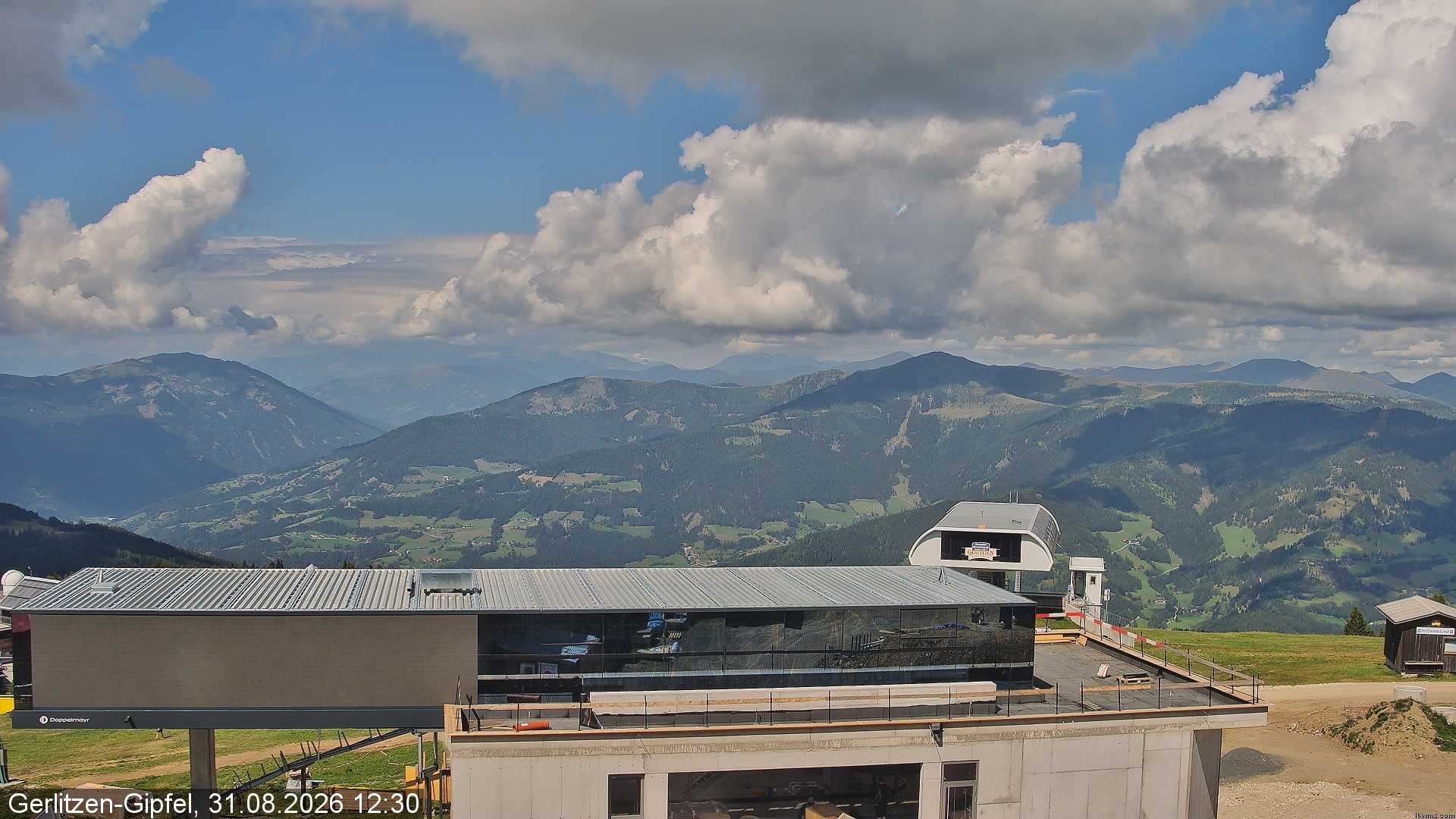 Archived image Webcam Top station Bergerbahn