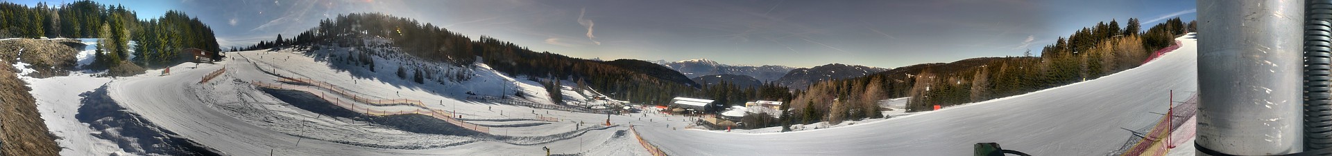 Archived image Webcam Middle station Kanzelhöhe, skiresort Gerlitzen