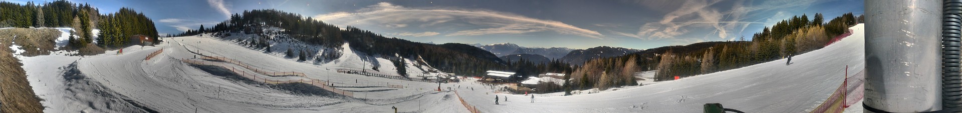 Archived image Webcam Middle station Kanzelhöhe, skiresort Gerlitzen